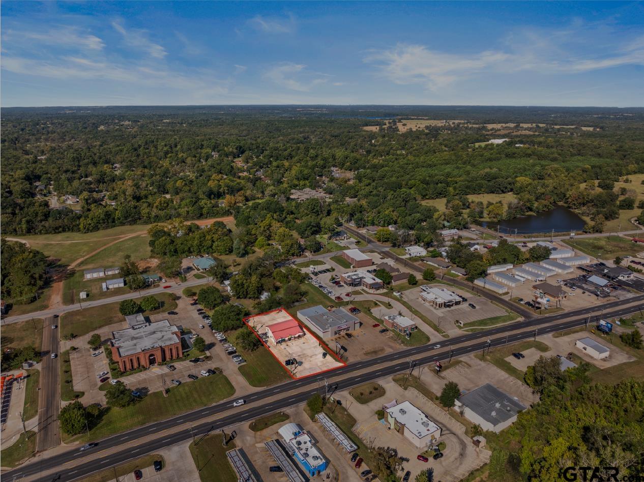 717 N US Hwy 271