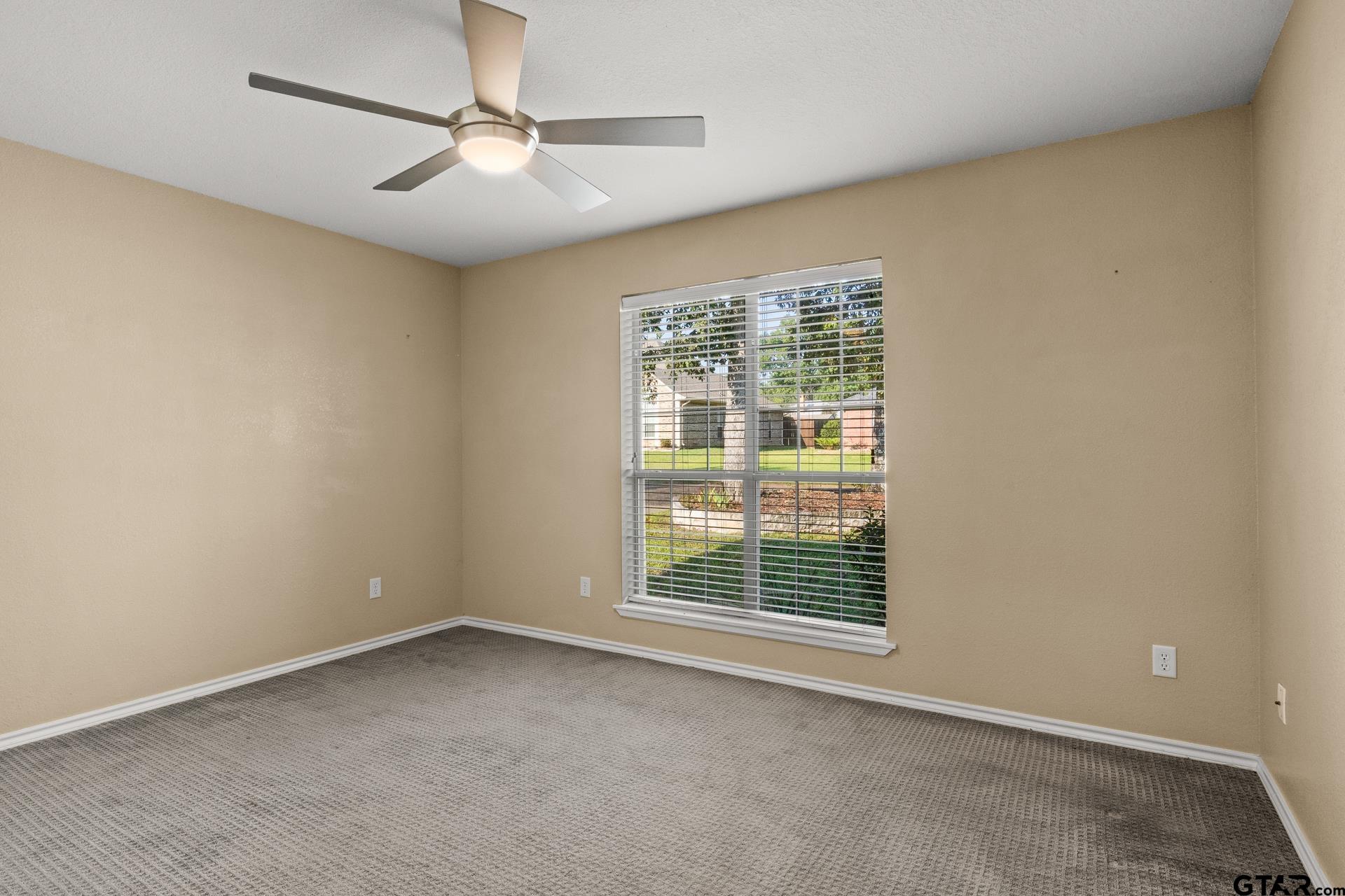 2301 S Williams Avenue