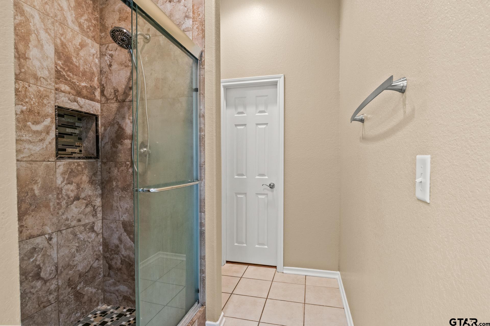 2301 S Williams Avenue