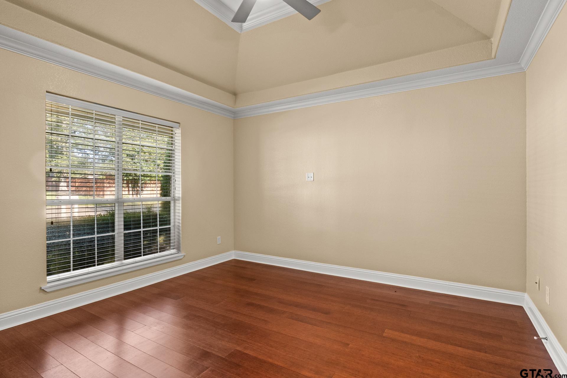 2301 S Williams Avenue