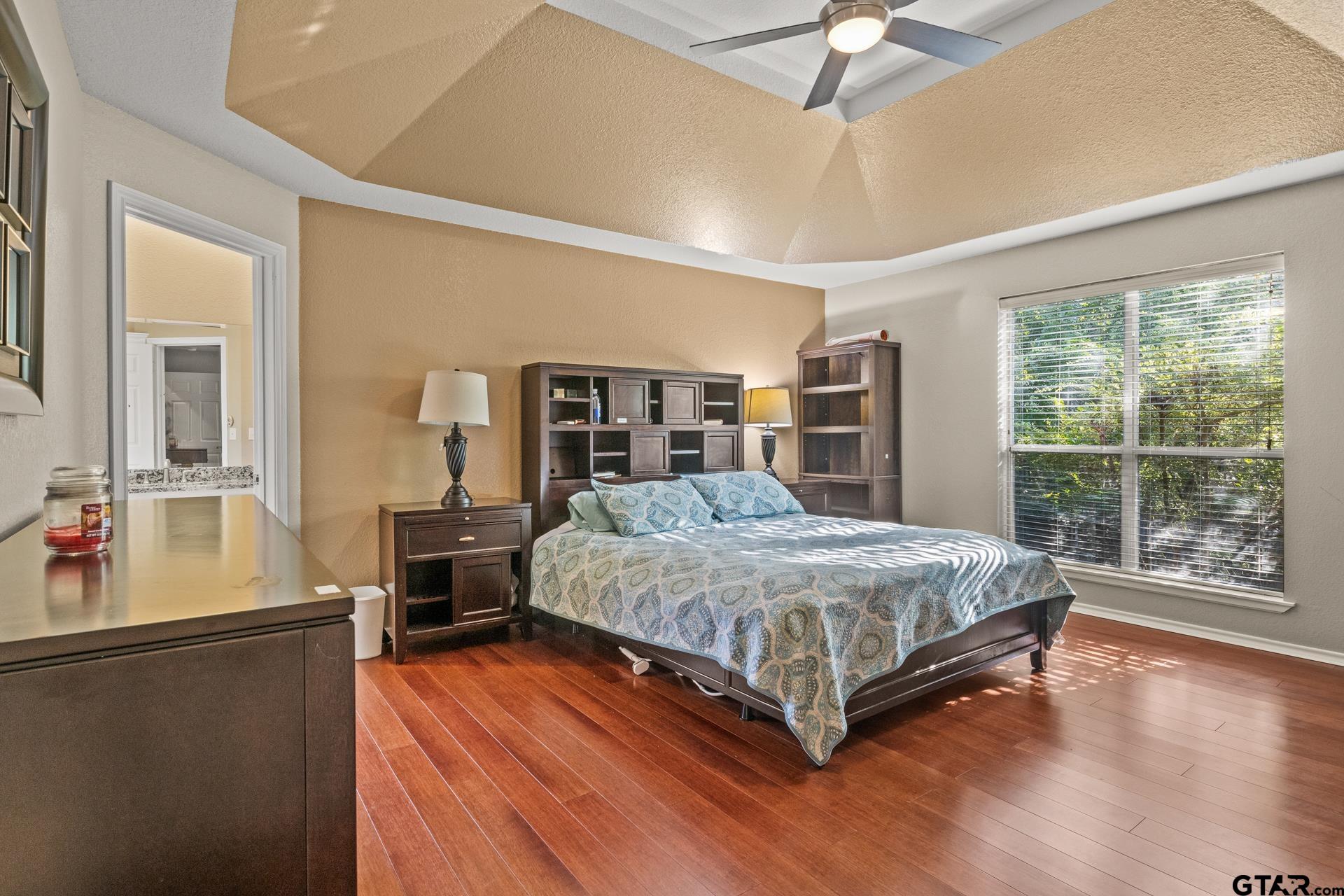 2301 S Williams Avenue