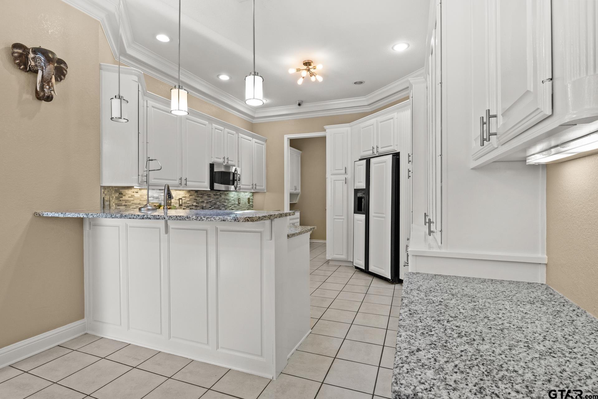 2301 S Williams Avenue