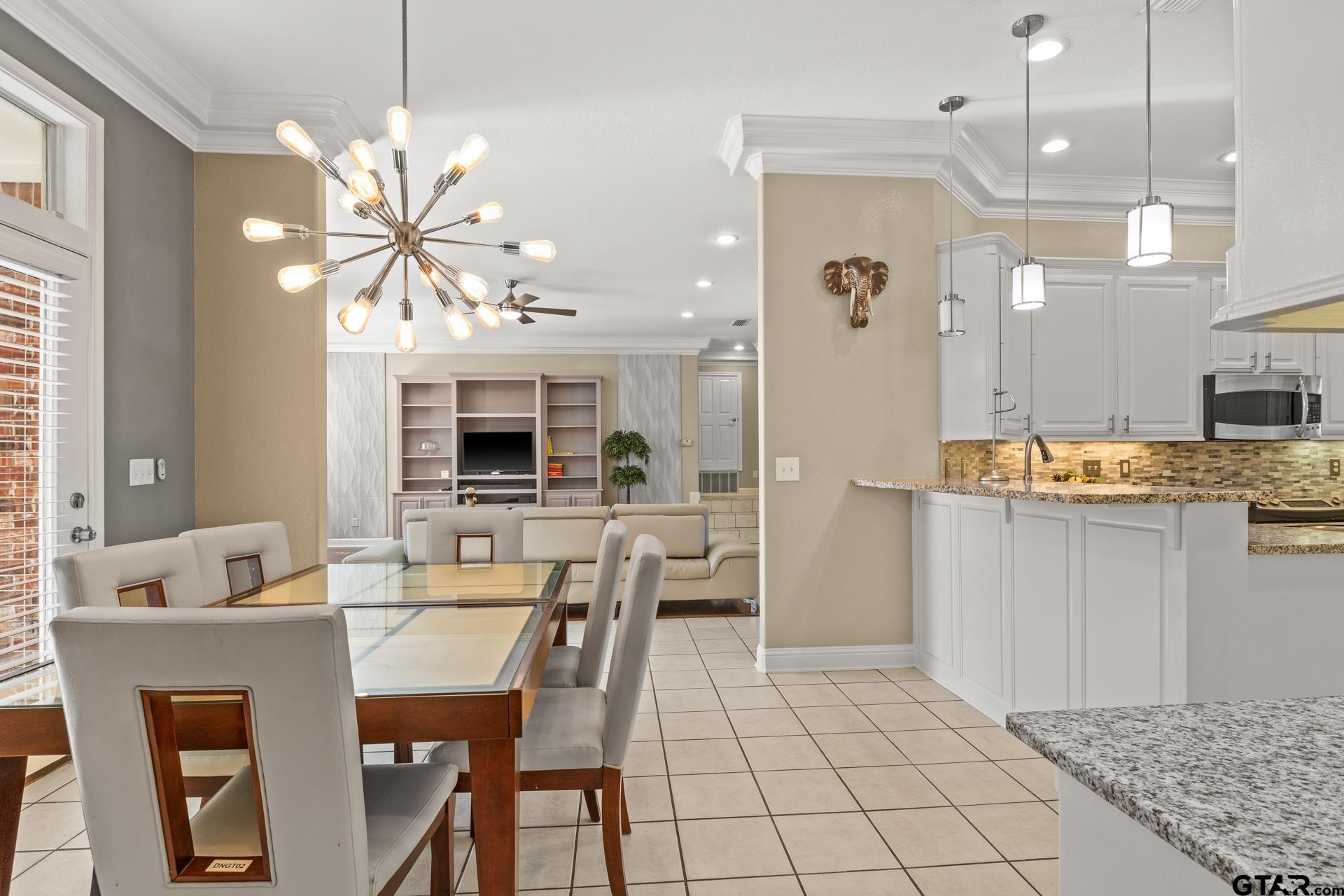 2301 S Williams Avenue