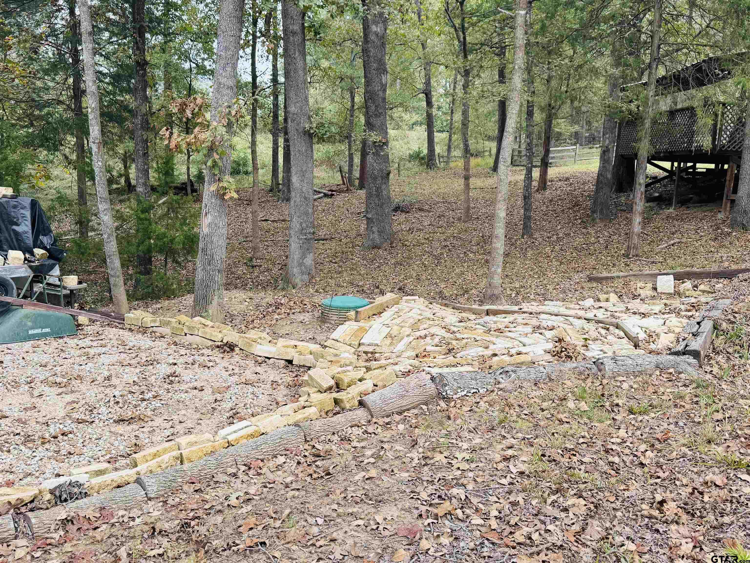 263 Private Road 52436