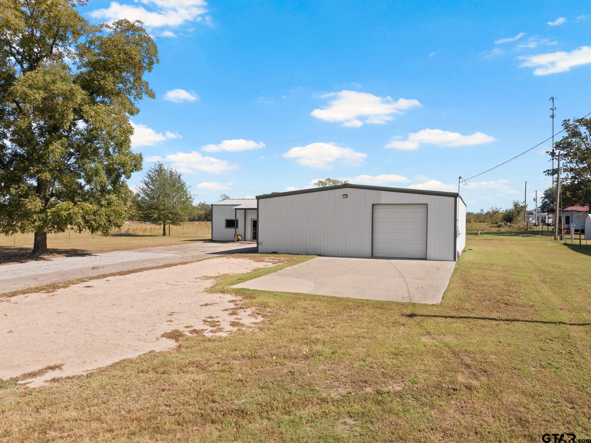 9108 N US Hwy 271