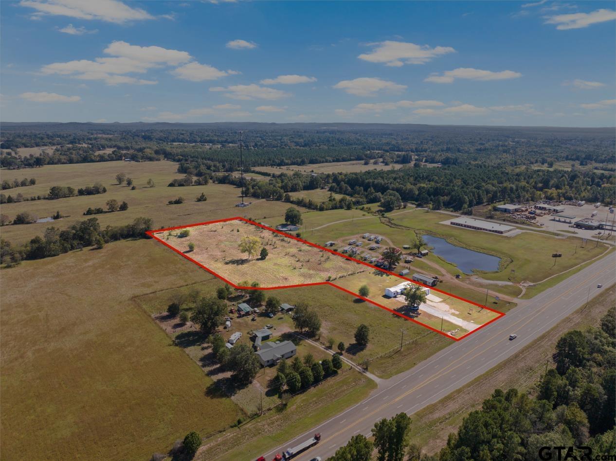 9108 N US Hwy 271