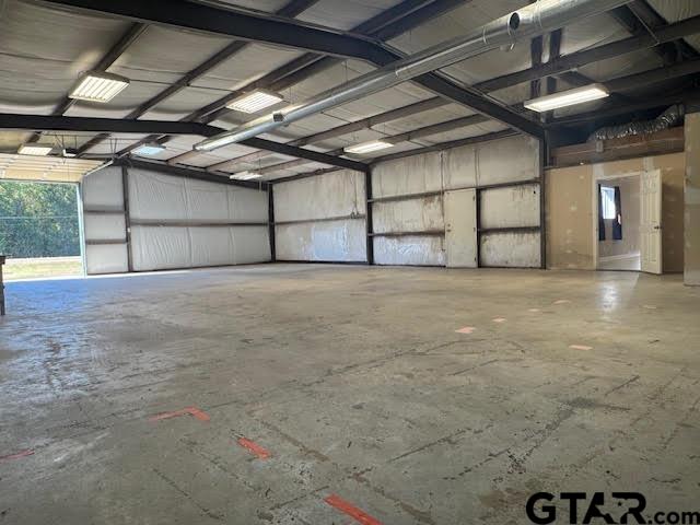 9108 N US Hwy 271