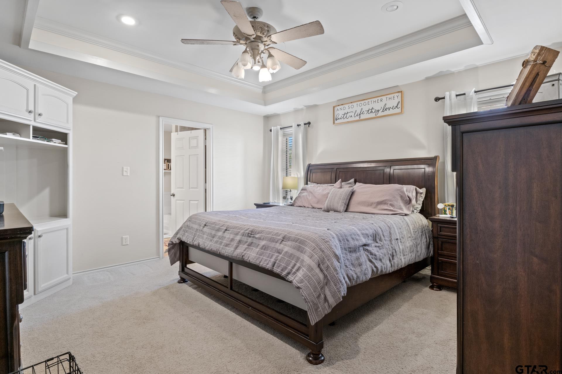 1012 Samuel Lane
