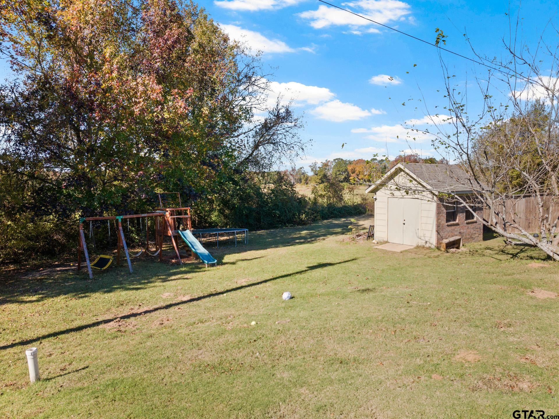 1012 Samuel Lane