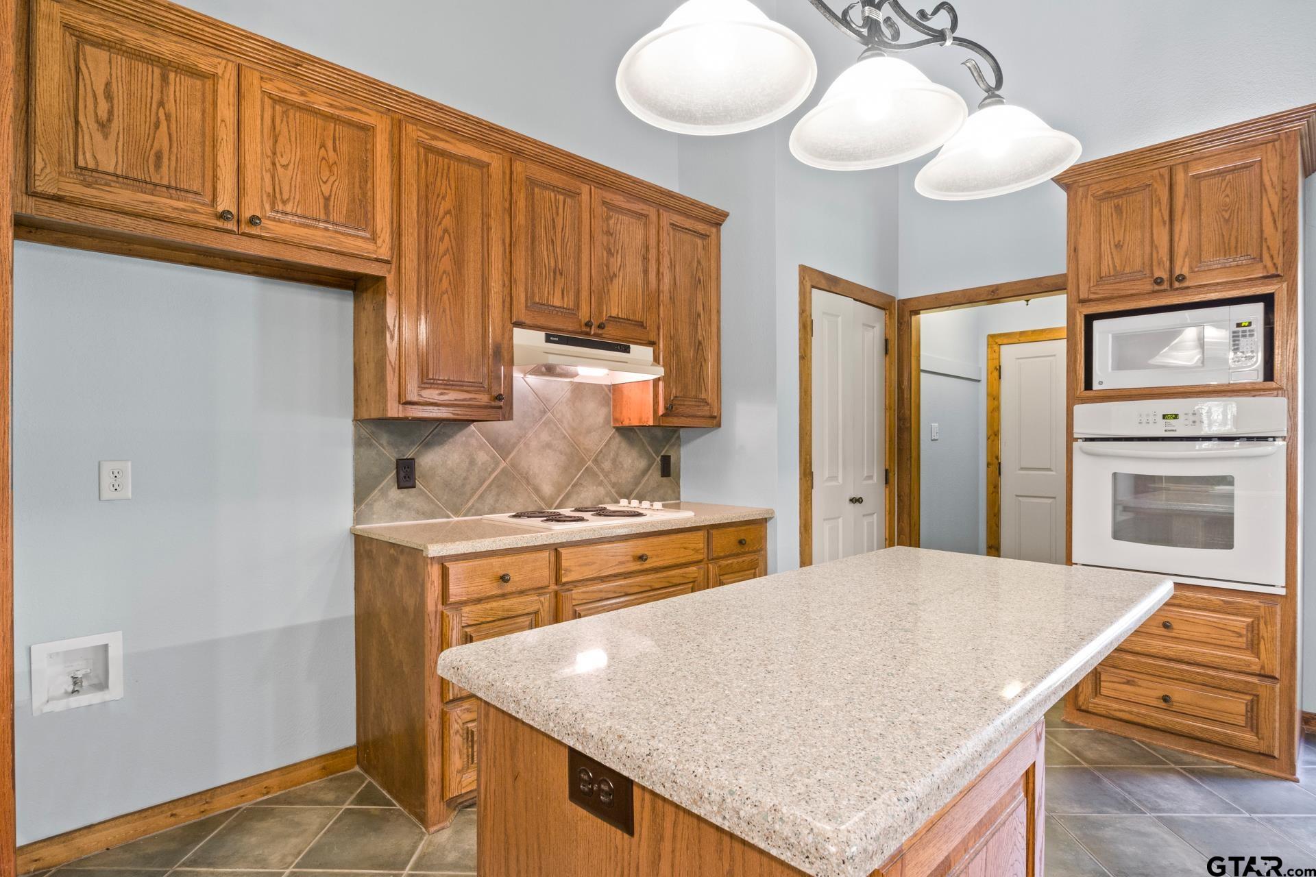 153 County Road 2433