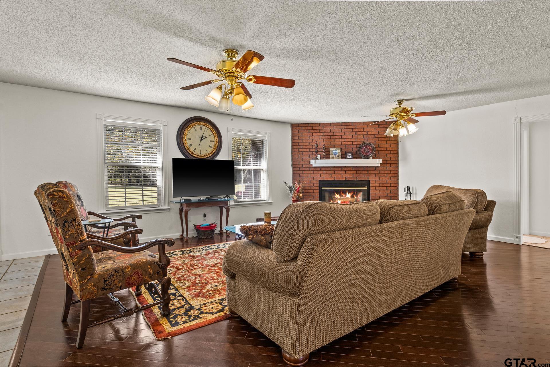 1227 County Road 3327