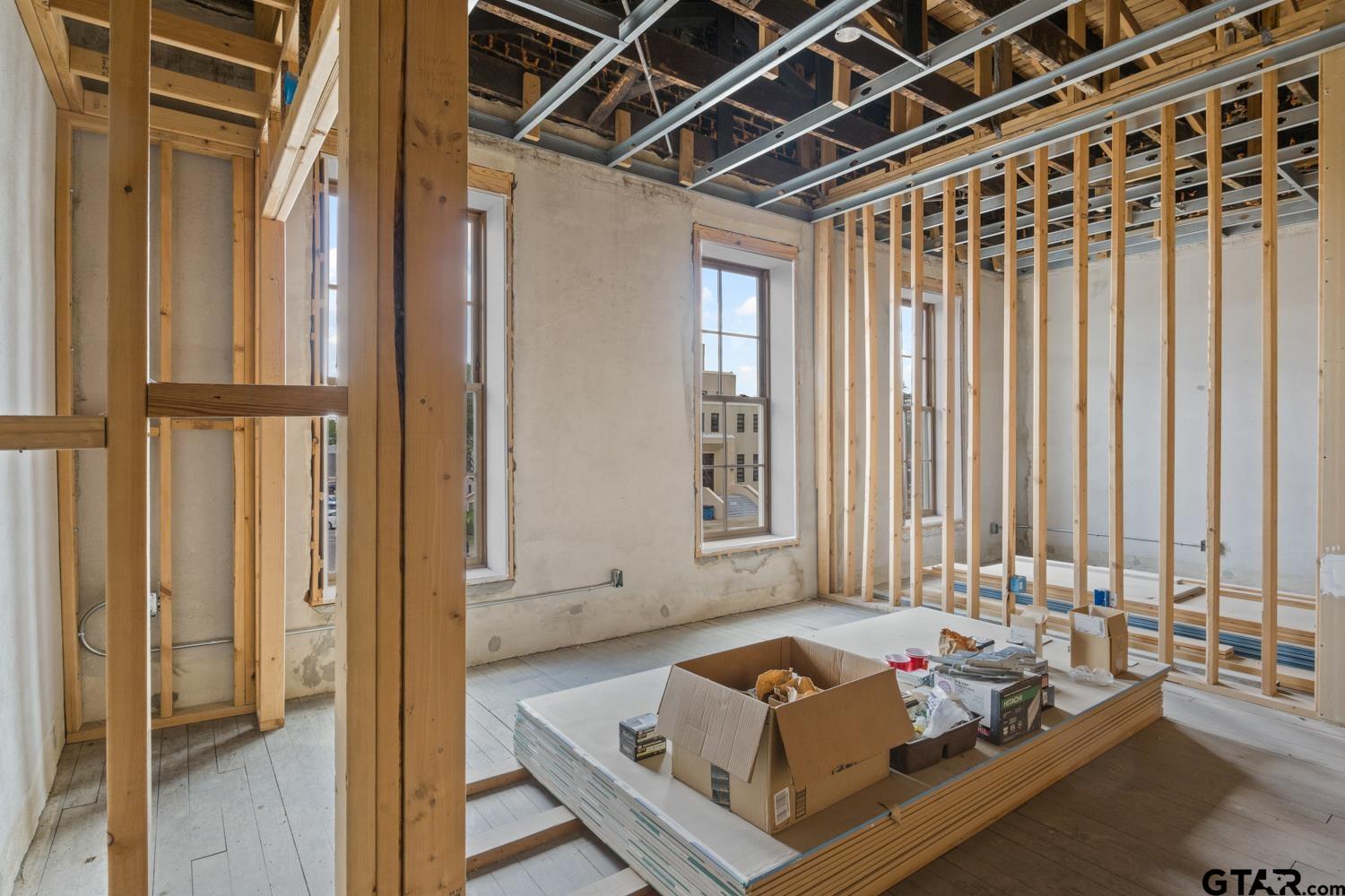 207 & 209 N Jefferson Ave