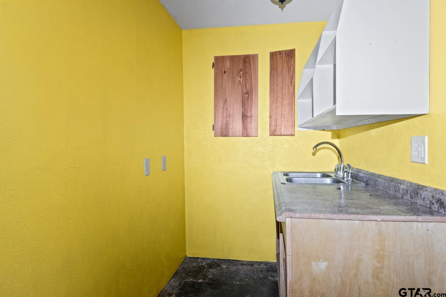 207 & 209 N Jefferson Ave