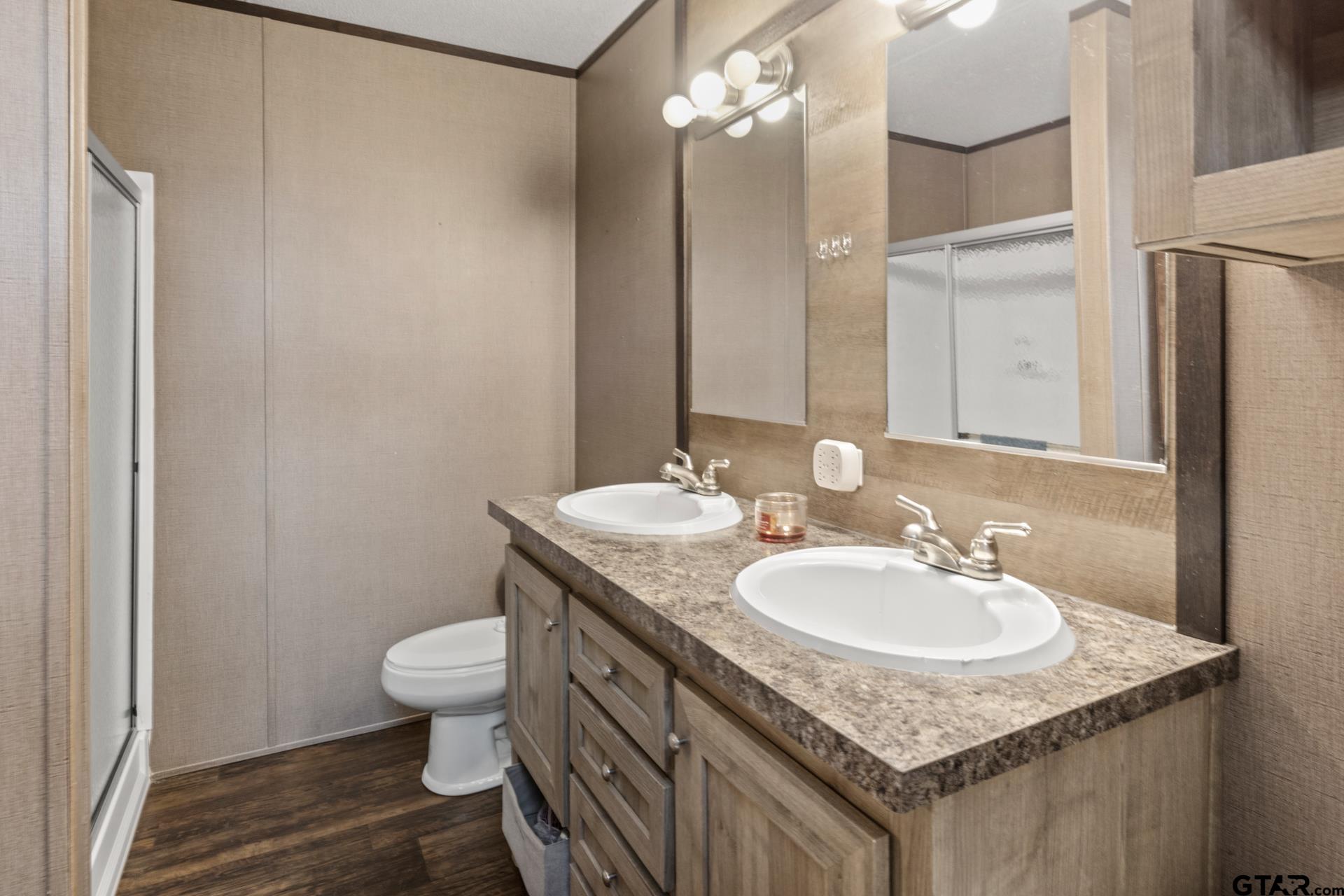 944 County Road 1240