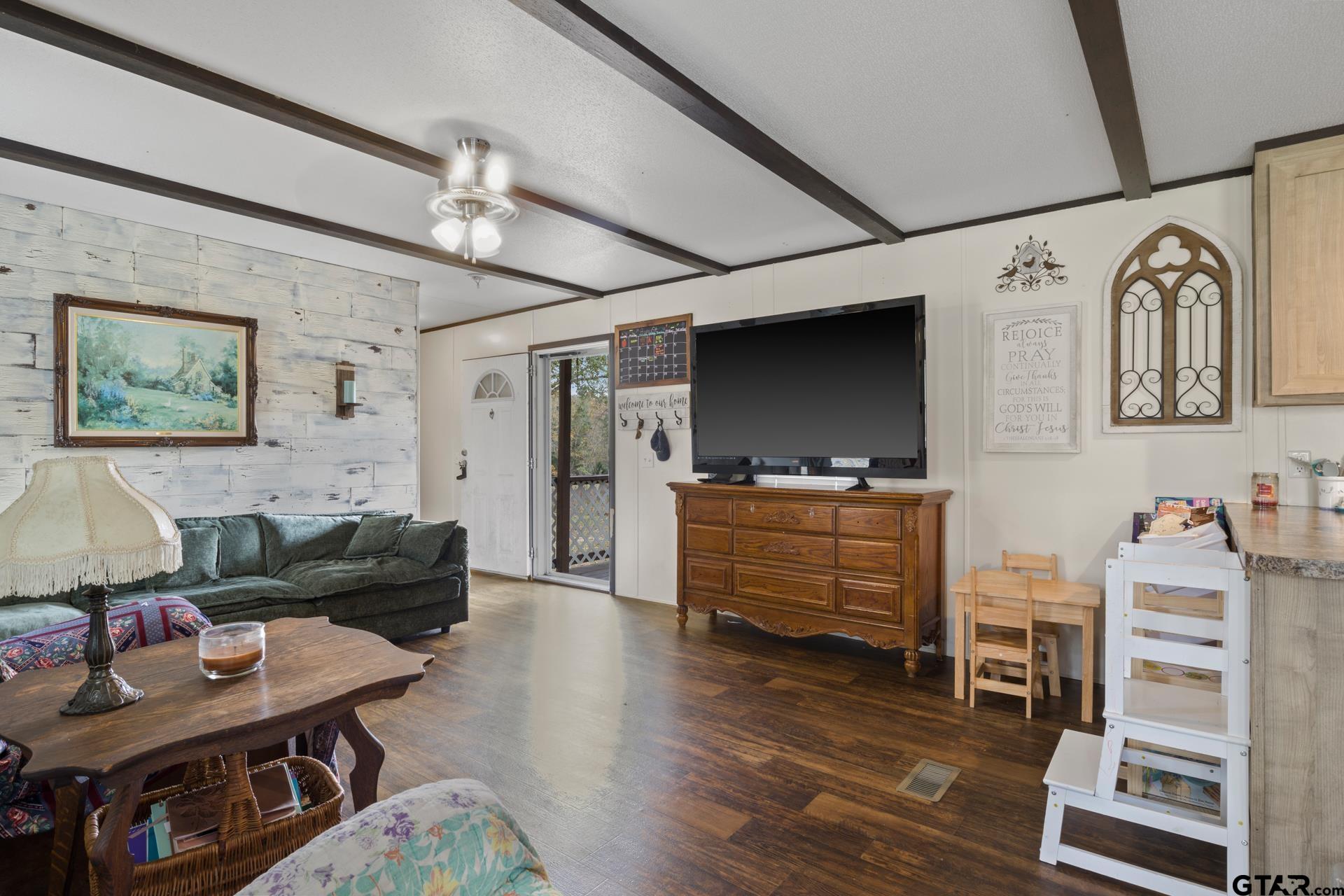 944 County Road 1240