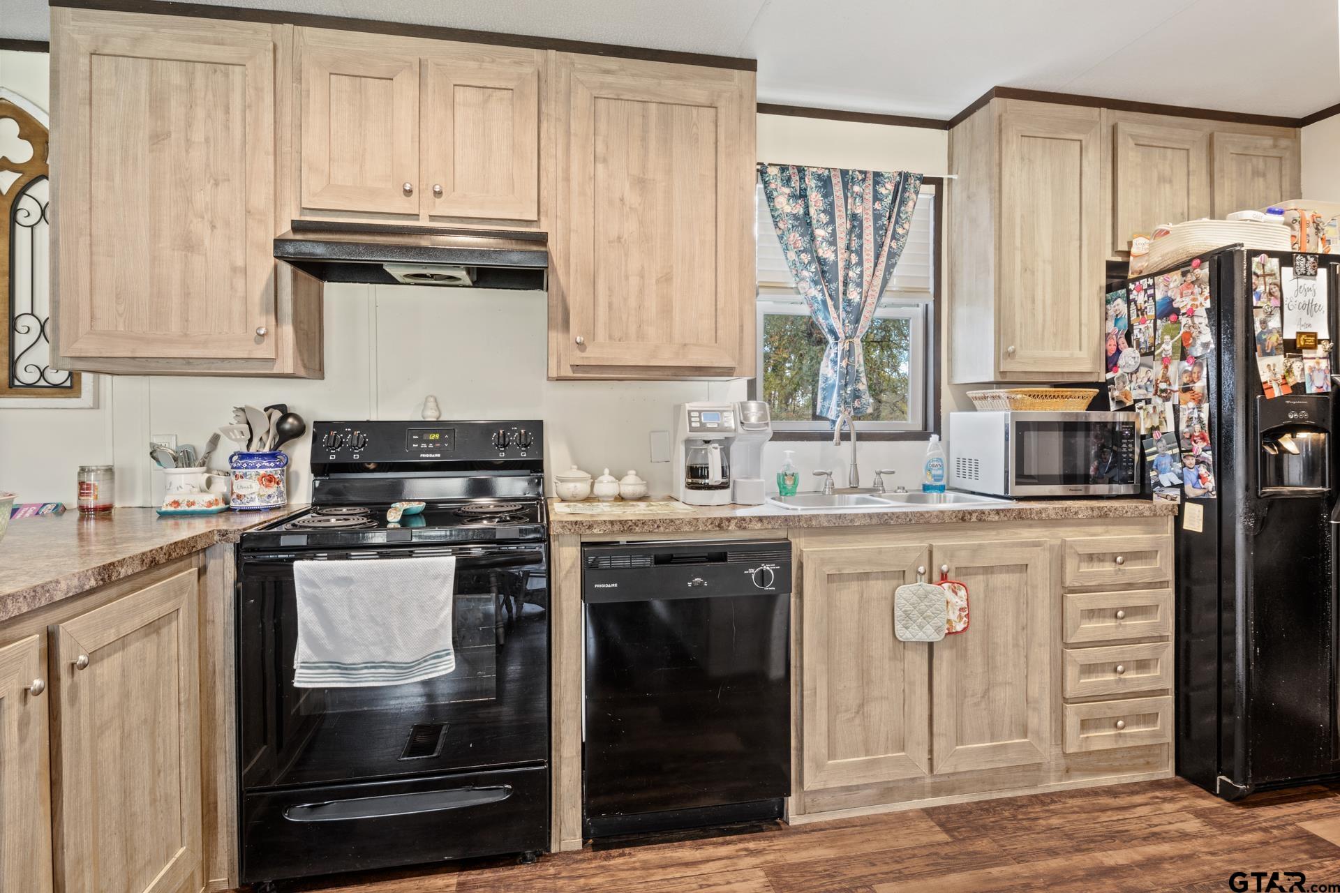 944 County Road 1240