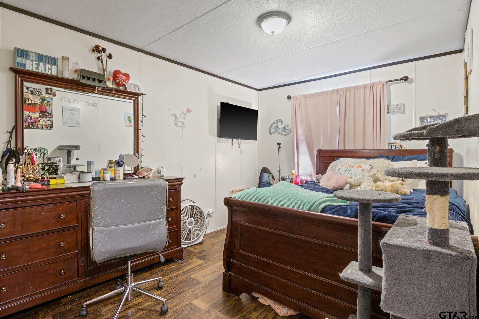 944 County Road 1240