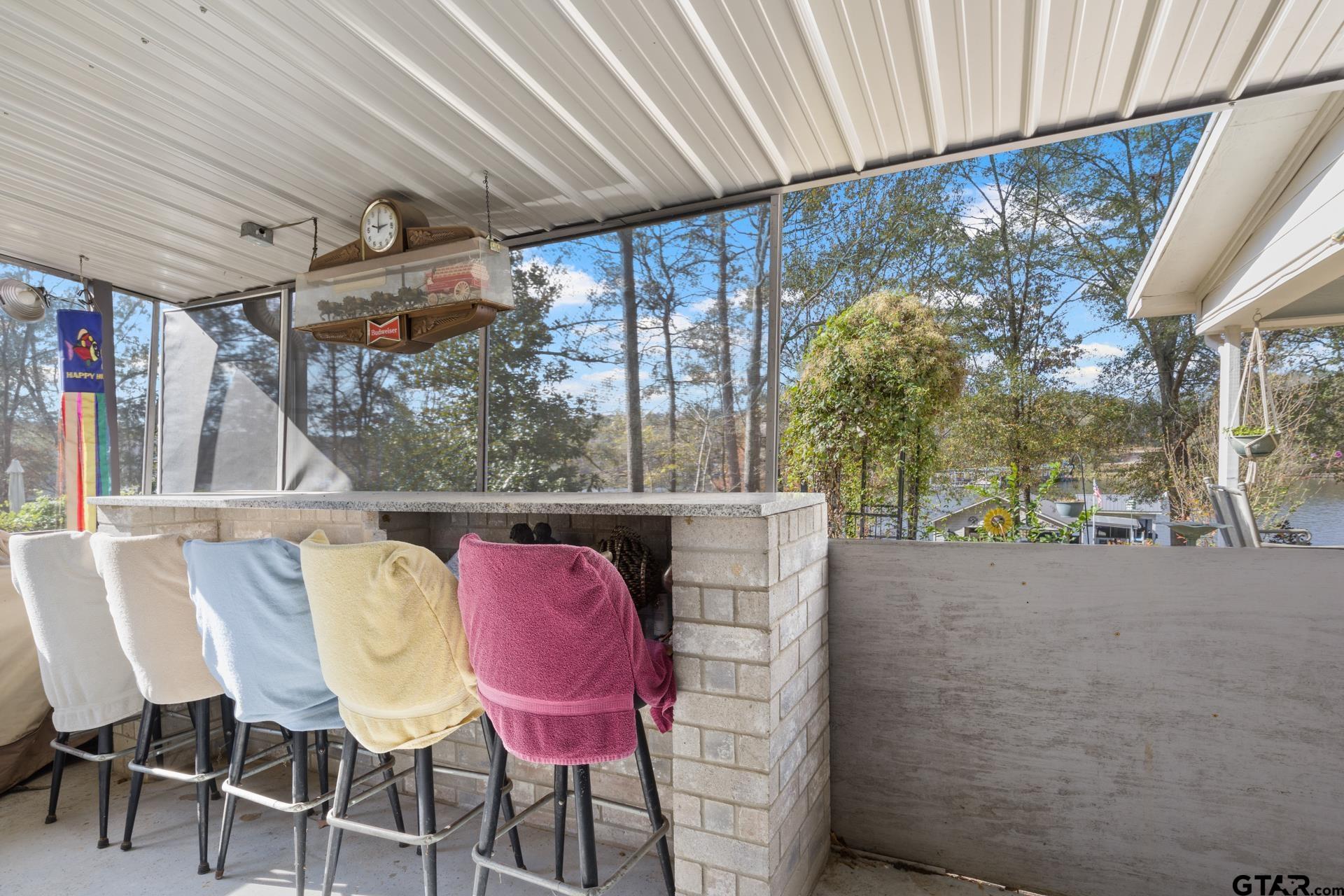 190 County Road 2452