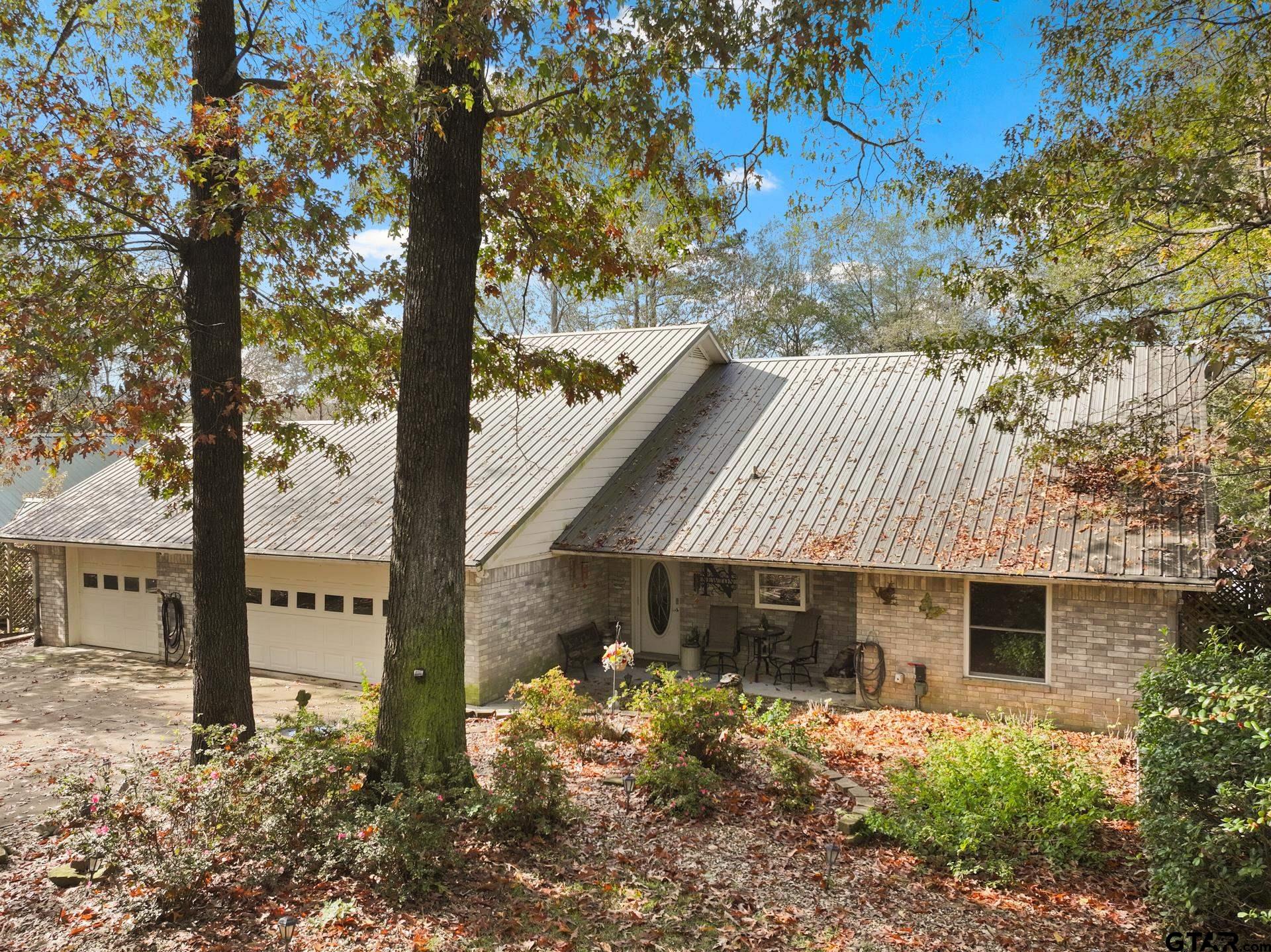 190 County Road 2452