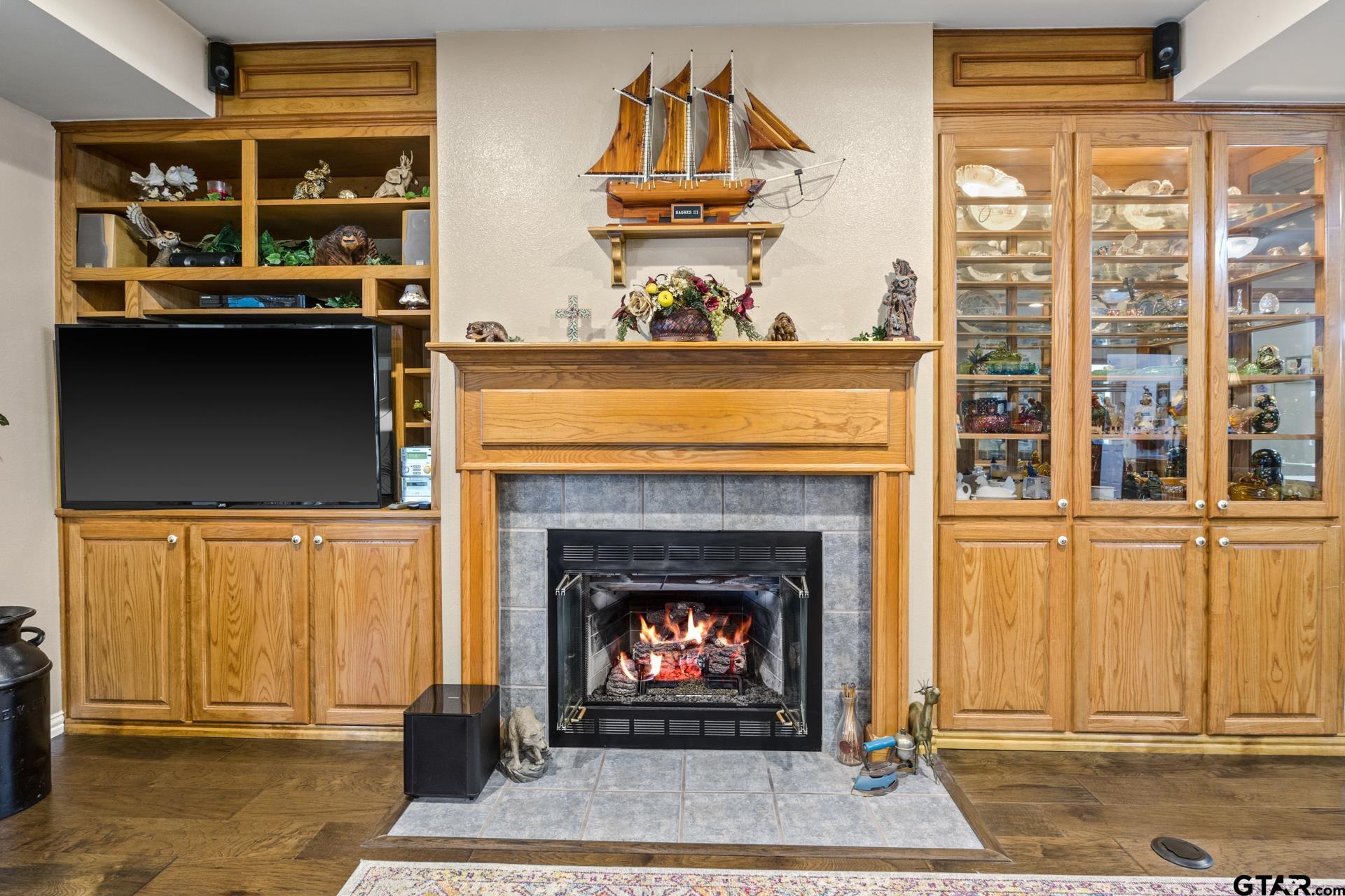 190 County Road 2452