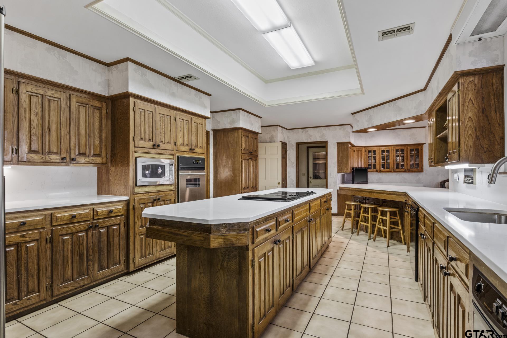 201 Country Club Drive