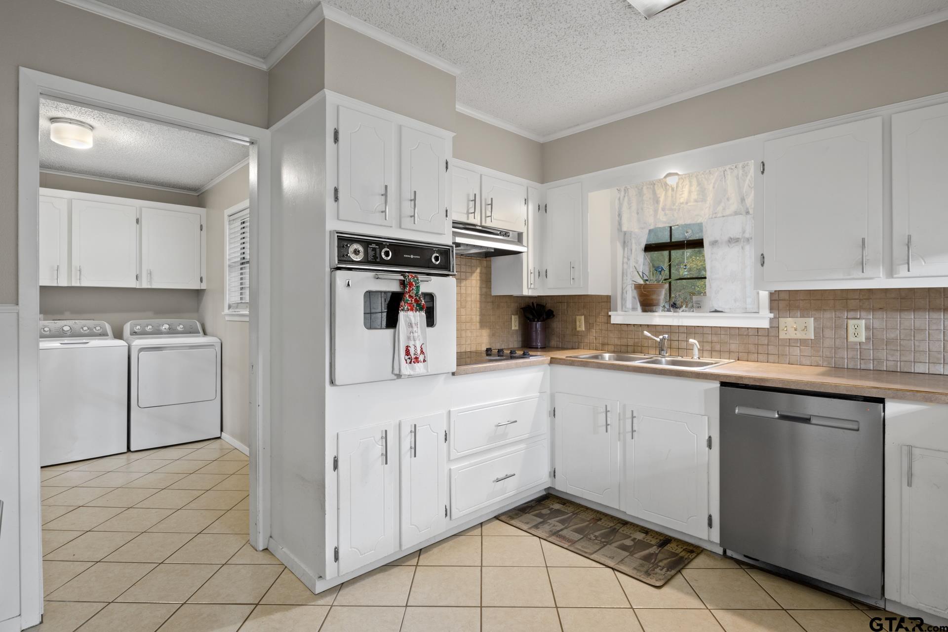 195 County Road 4164