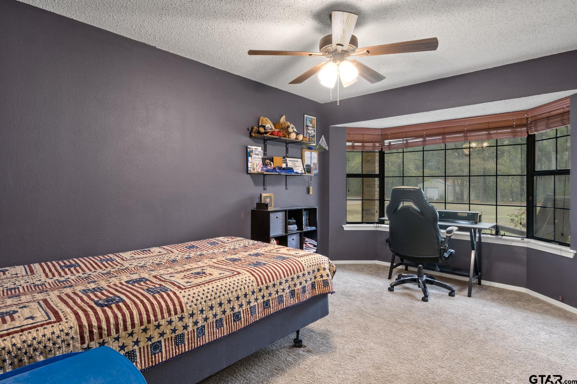 195 County Road 4164