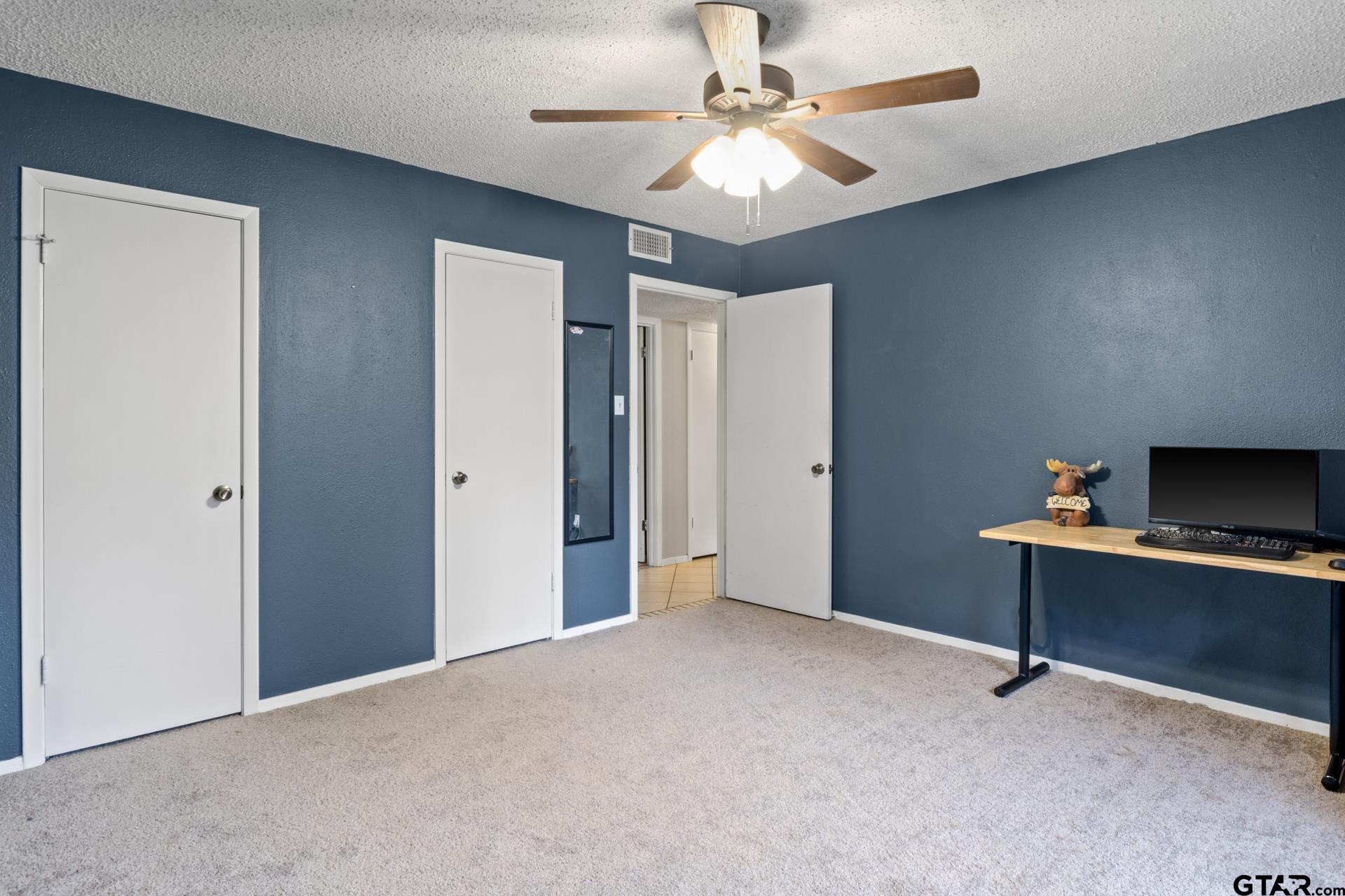 195 County Road 4164