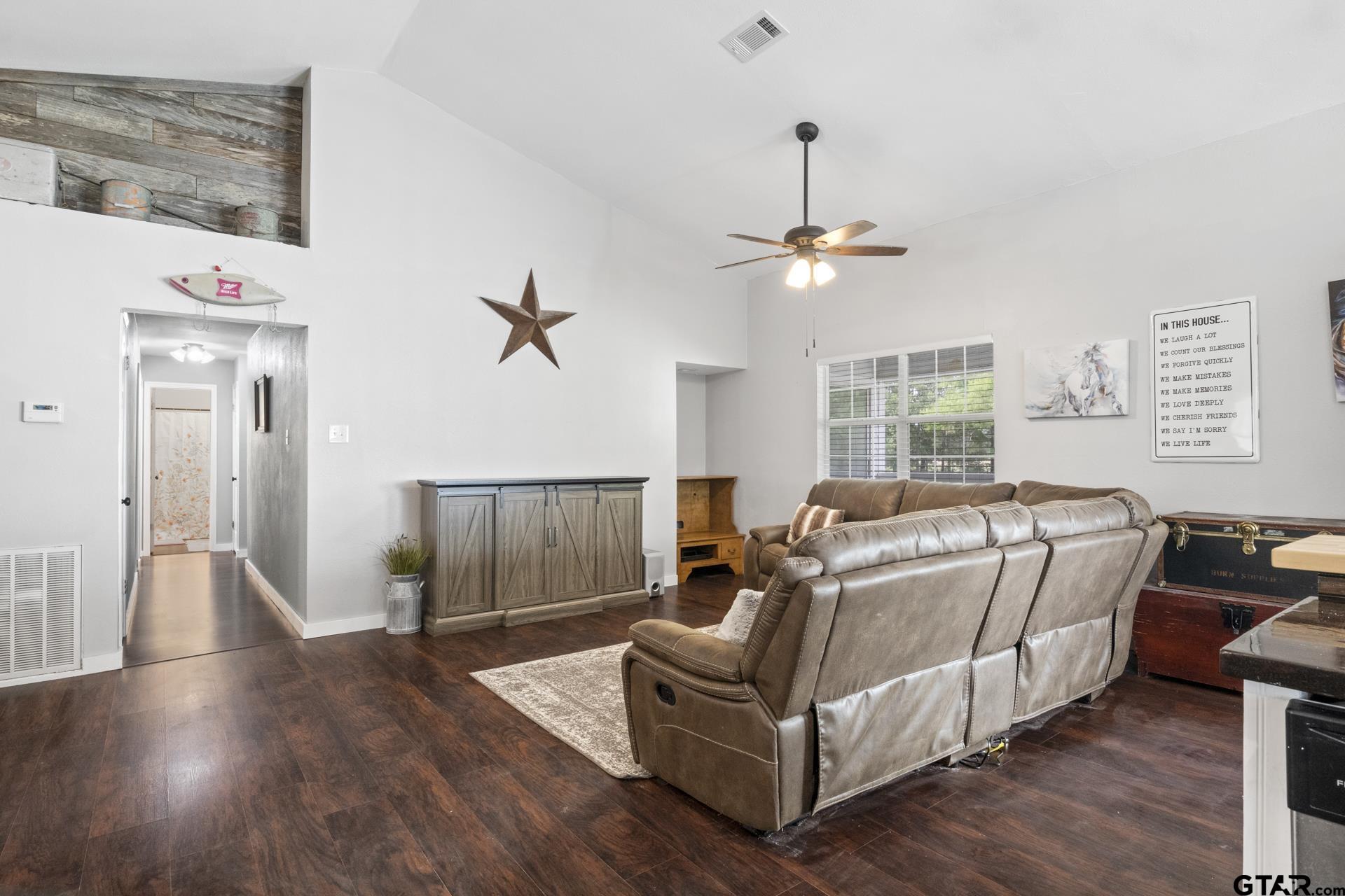 5536 County Road 1905