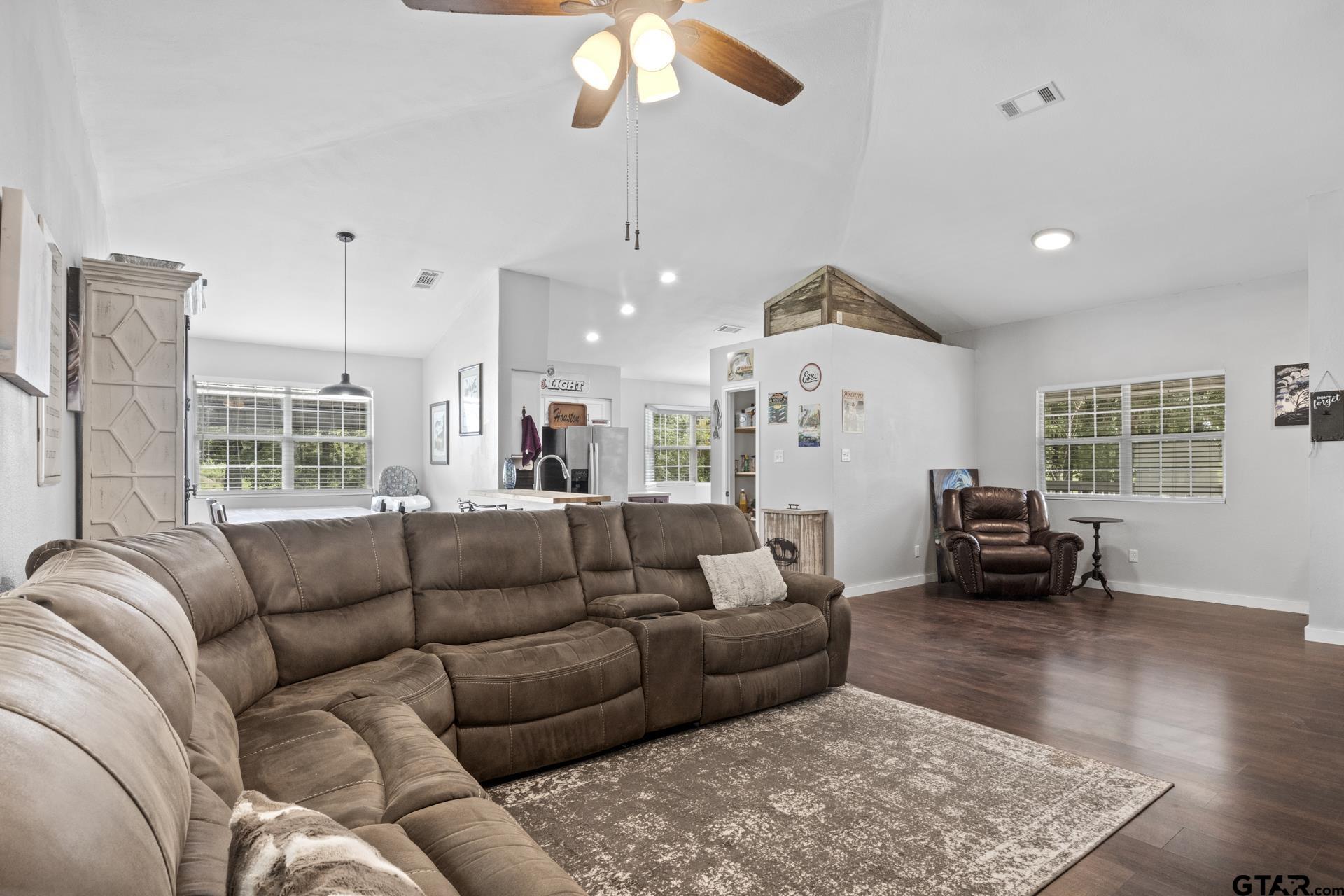 5536 County Road 1905