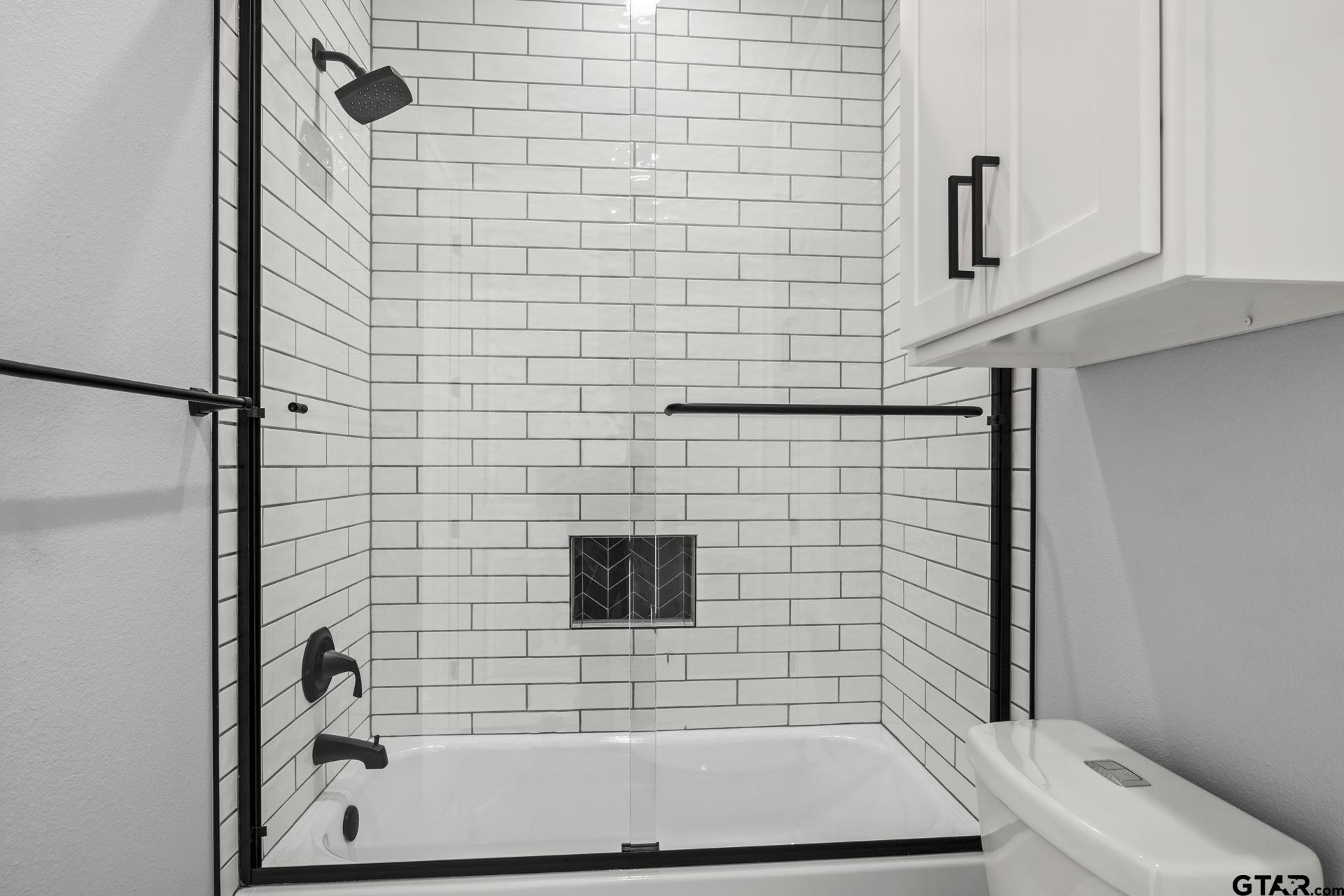 1013 County Road 4420