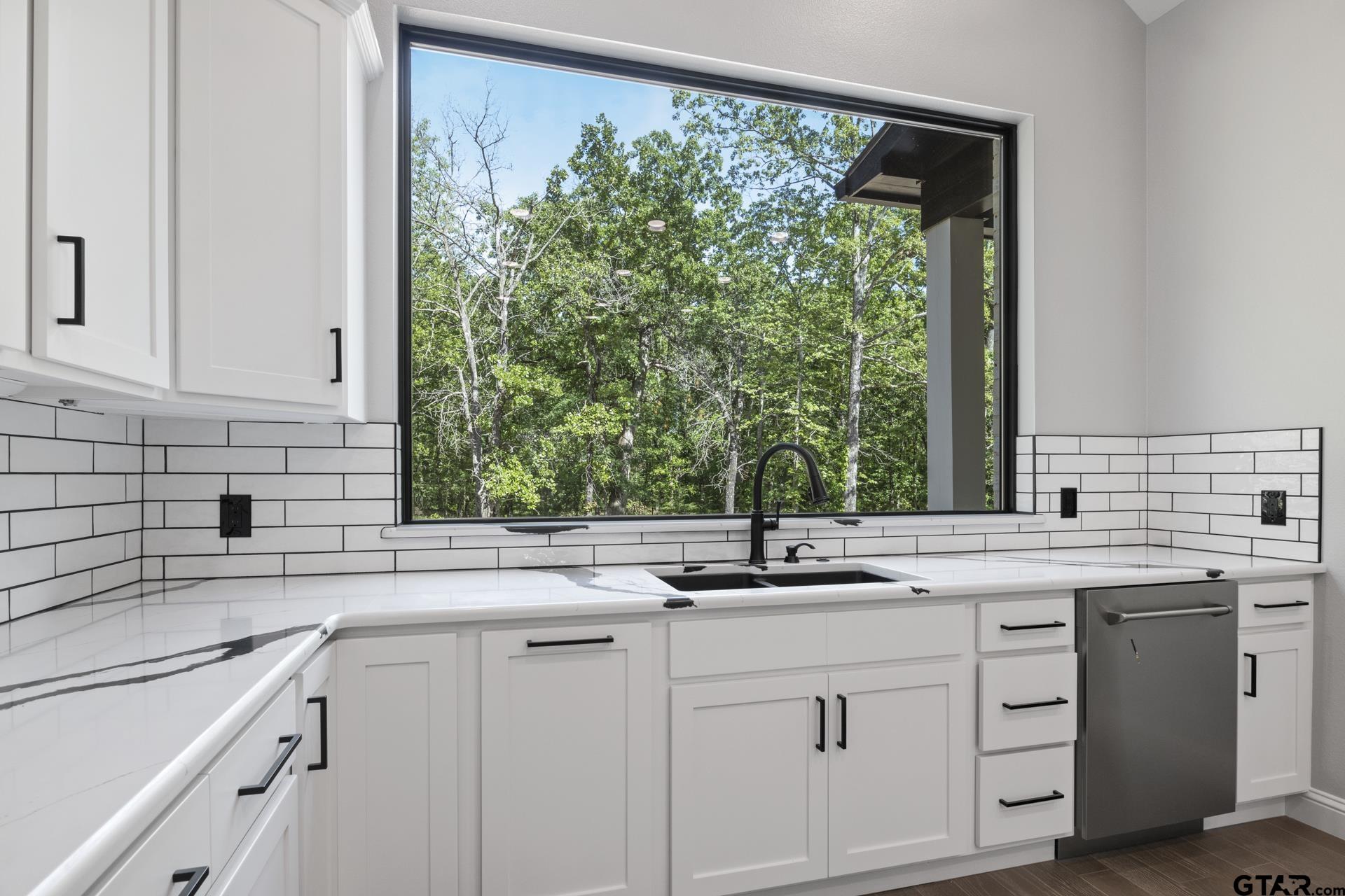 1013 County Road 4420