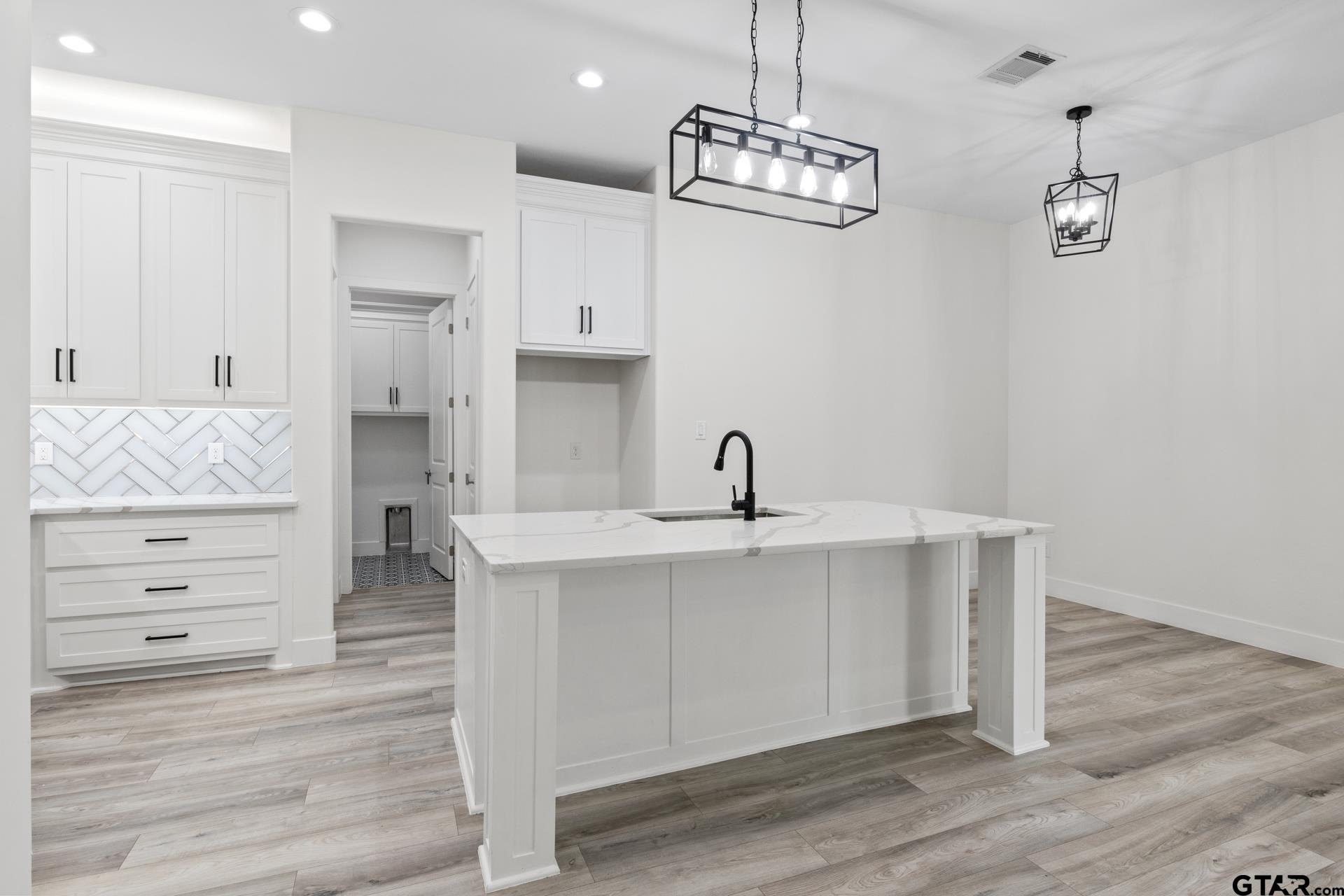 255 Kathryn's Ct