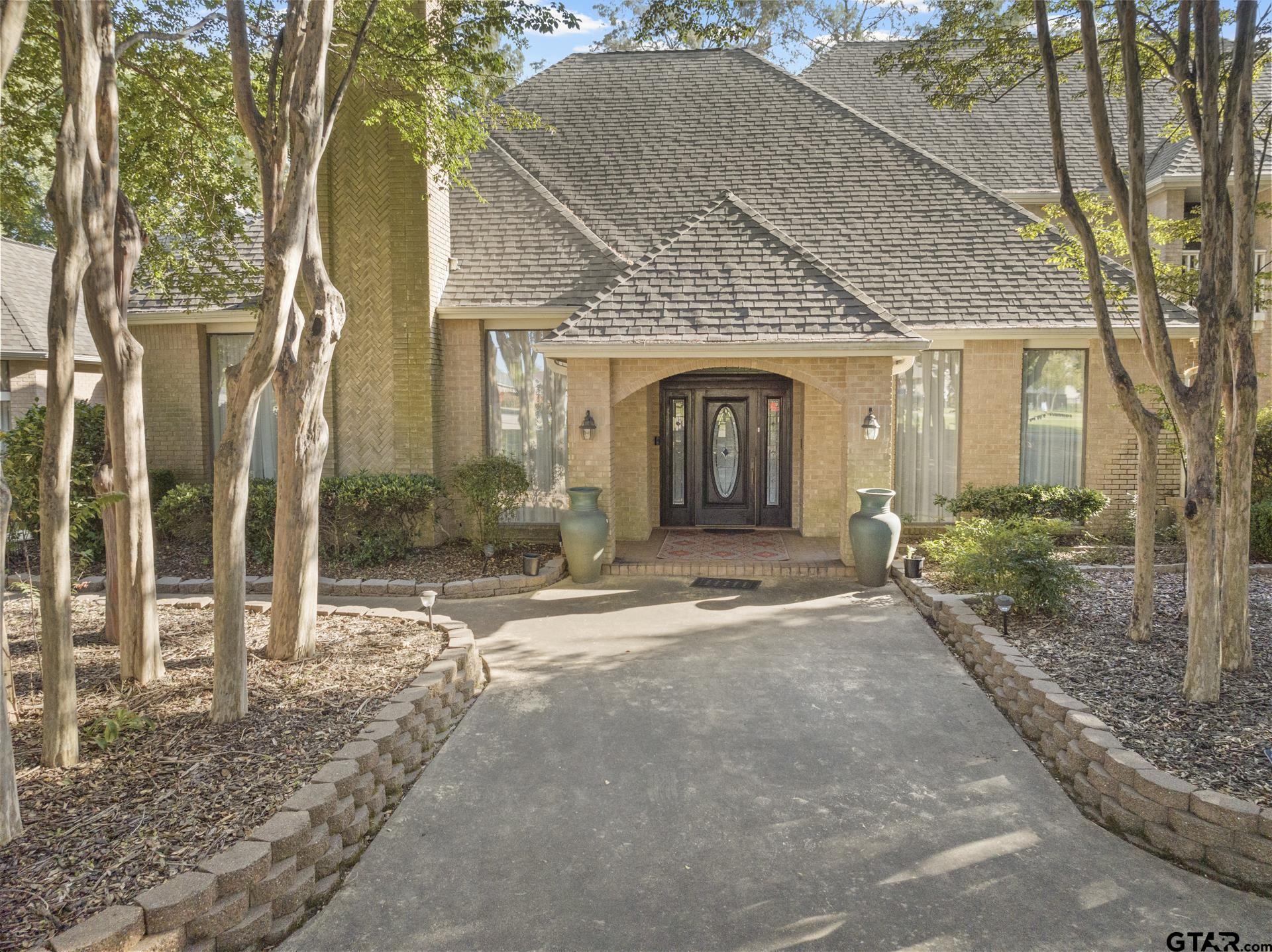 201 Country Club Drive