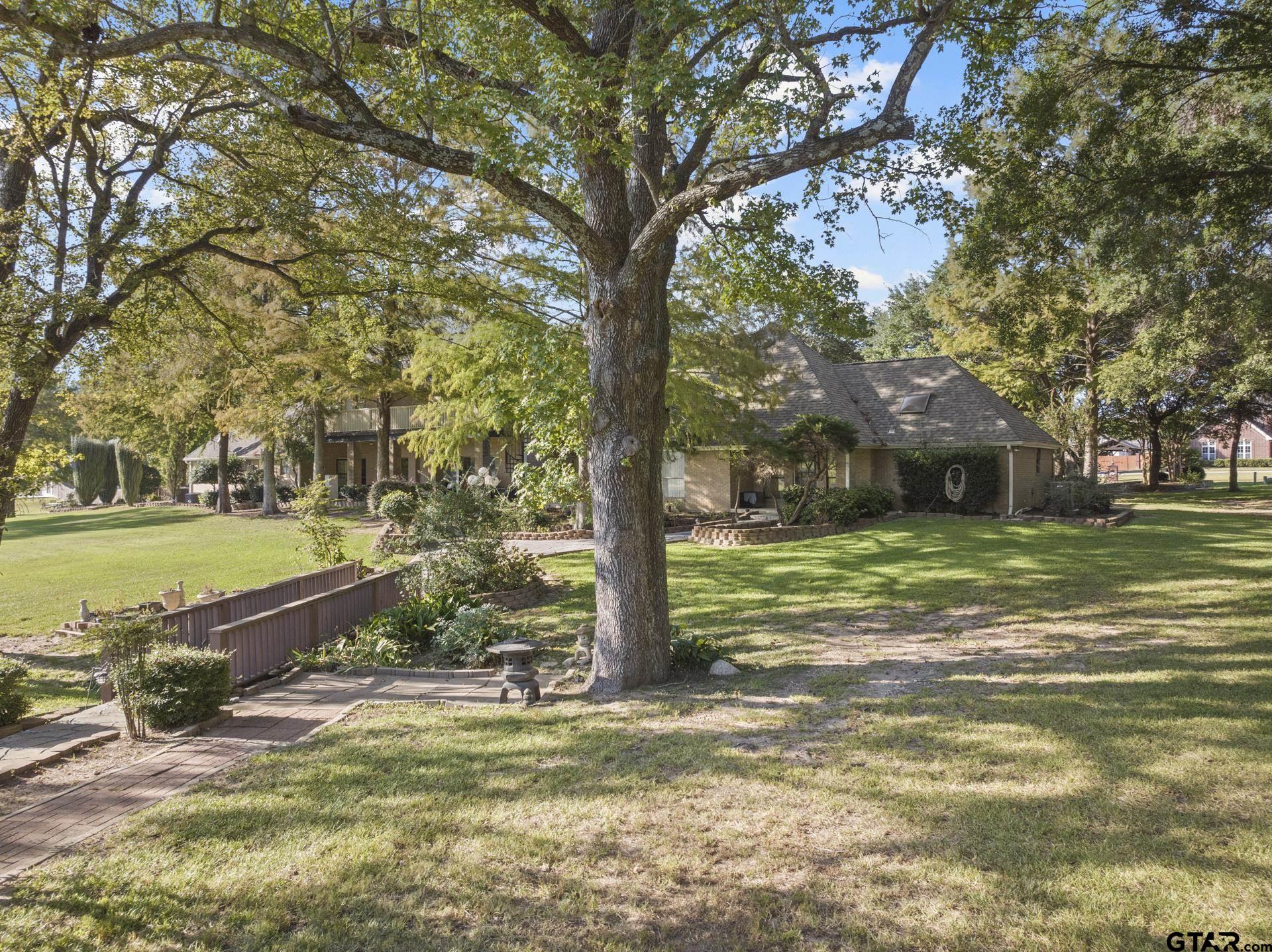 201 Country Club Drive