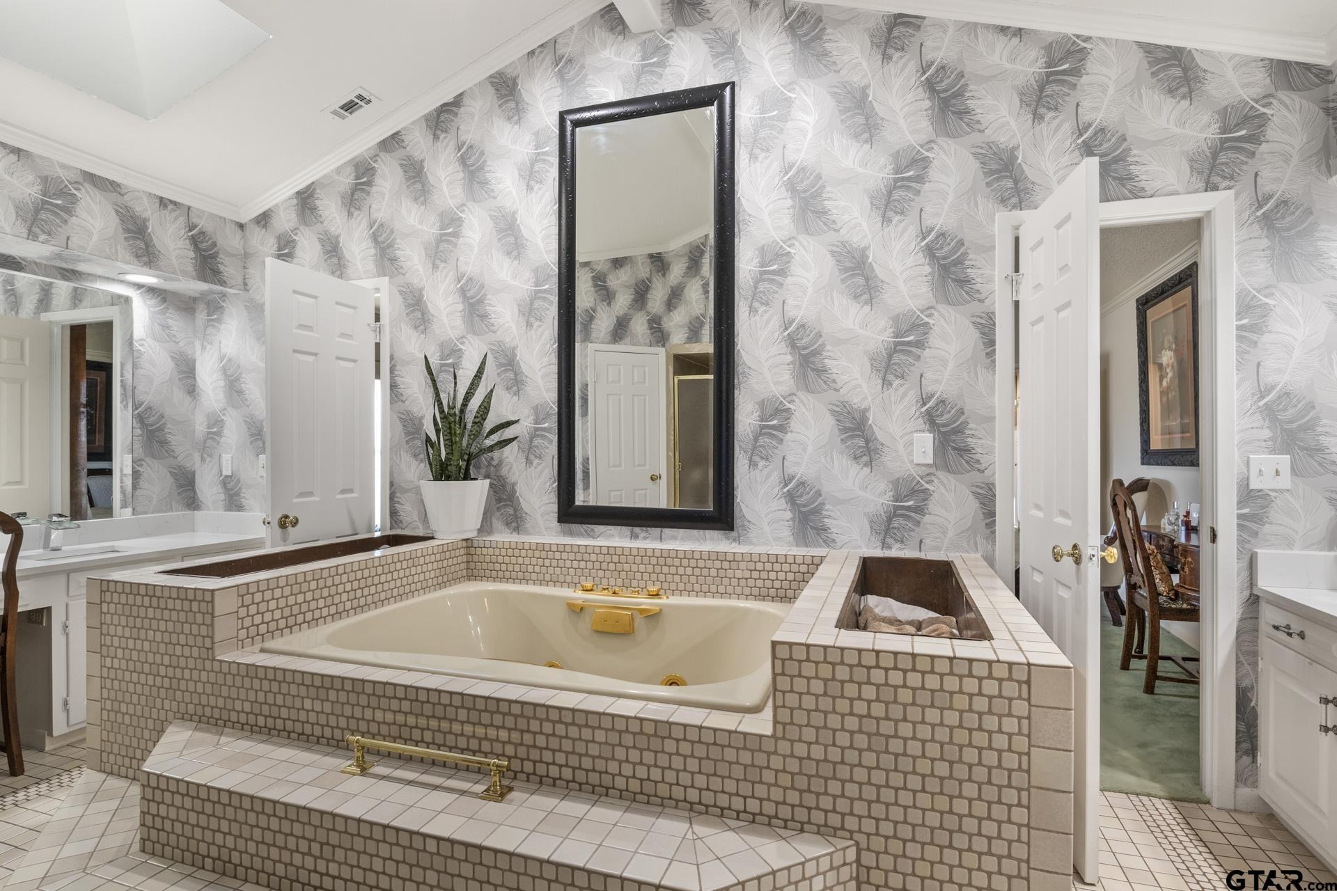 201 Country Club Drive