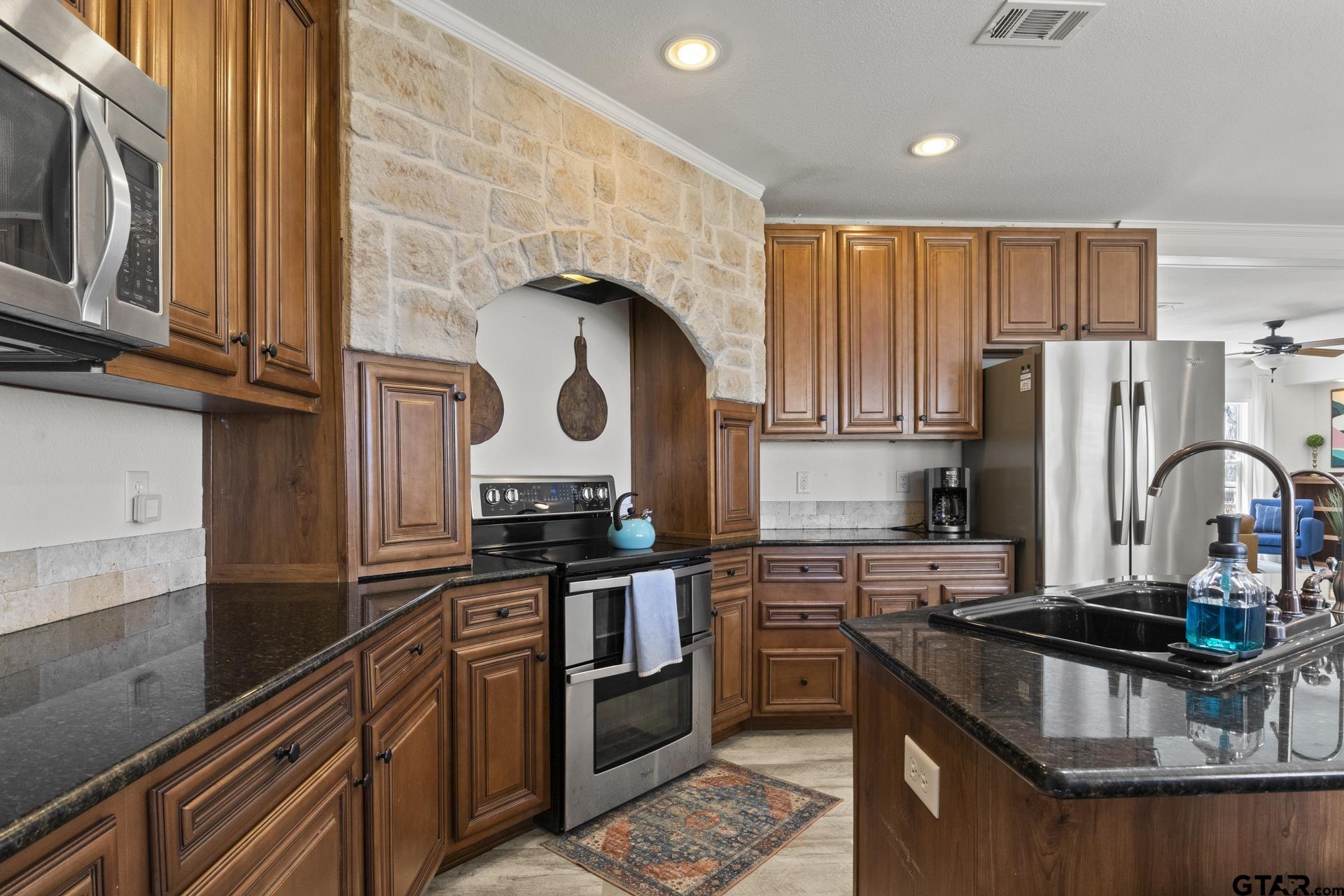 772 County Road 2417