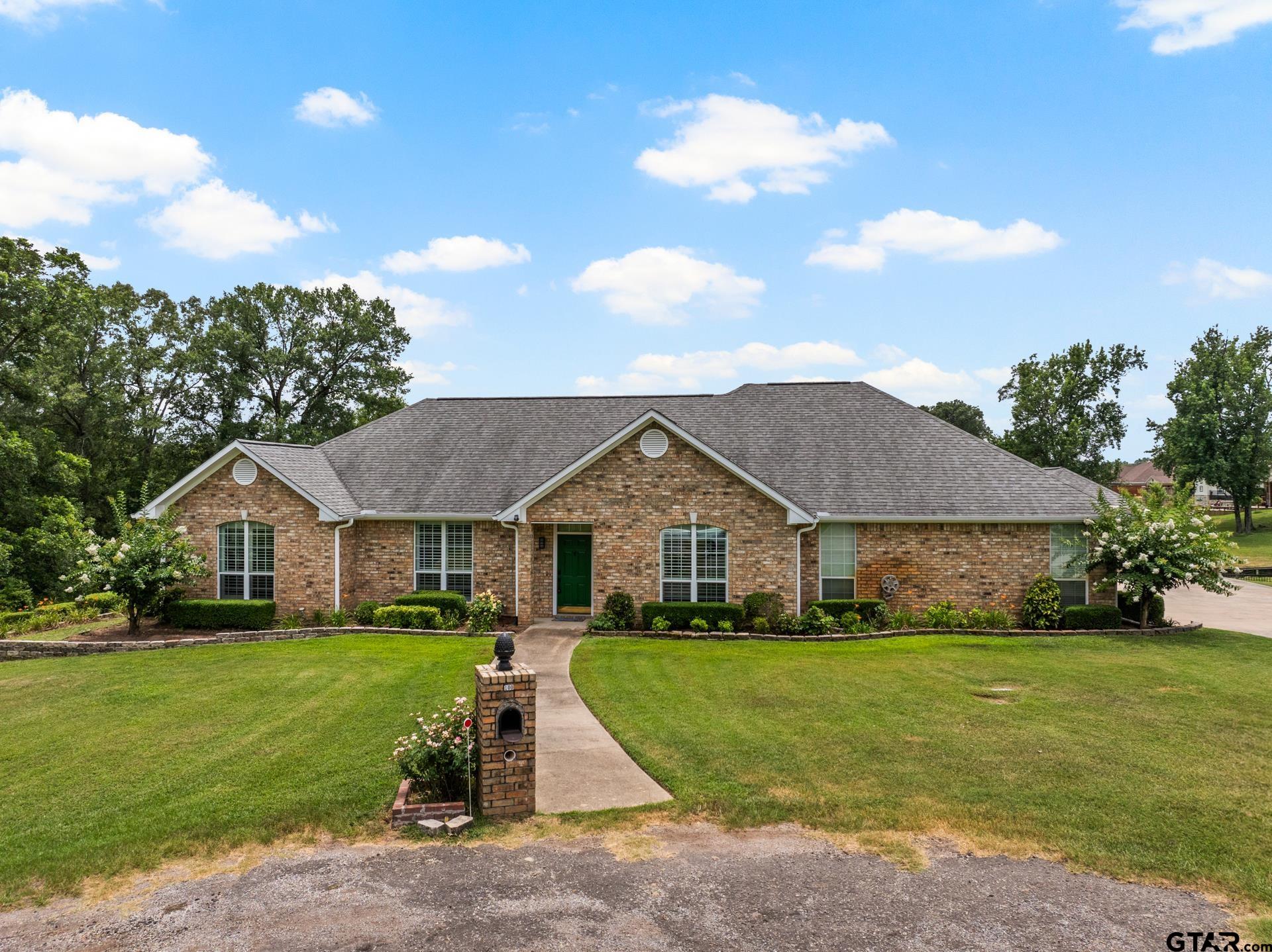 100 County Road 1132