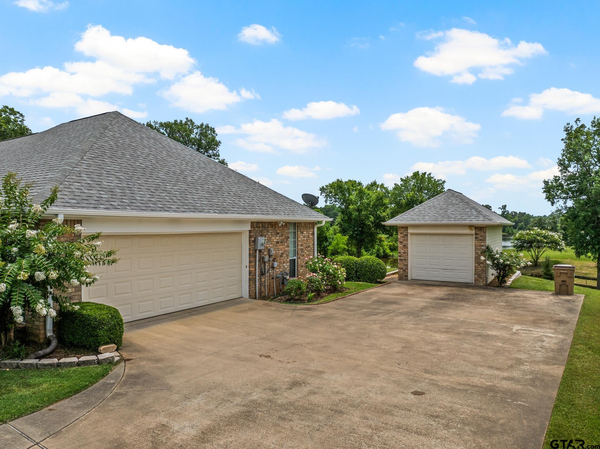 100 County Road 1132