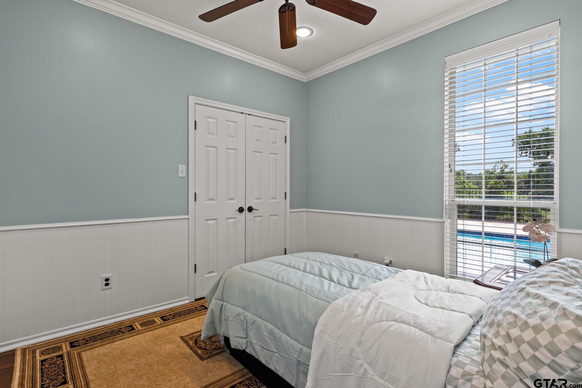 100 County Road 1132