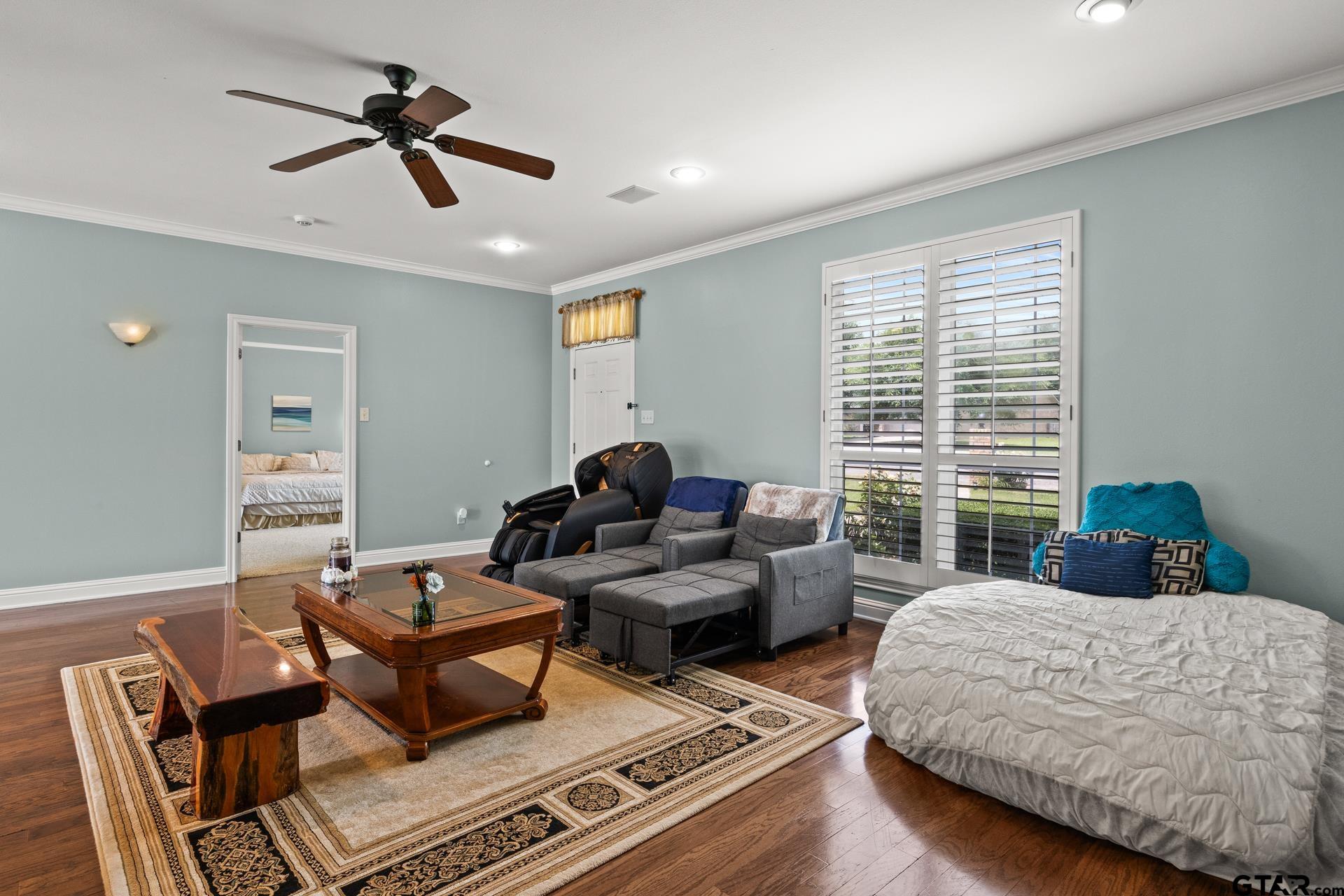 100 County Road 1132