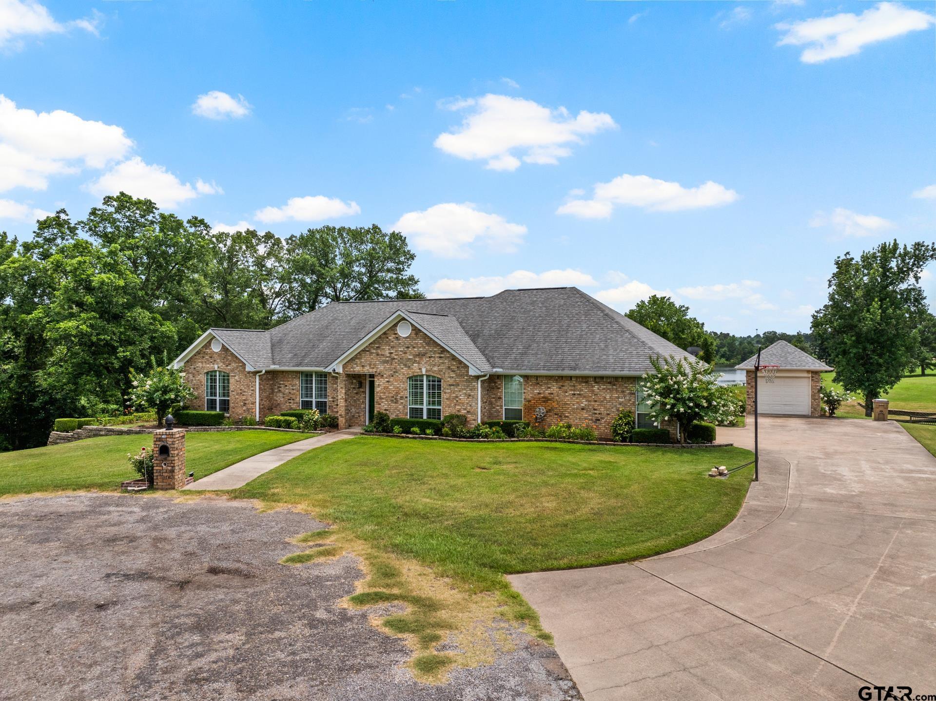 100 County Road 1132