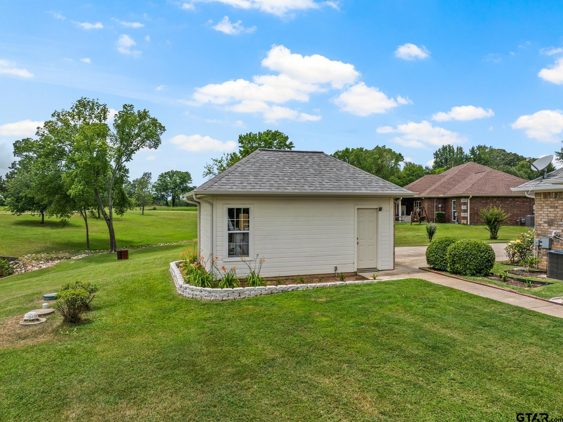 100 County Road 1132