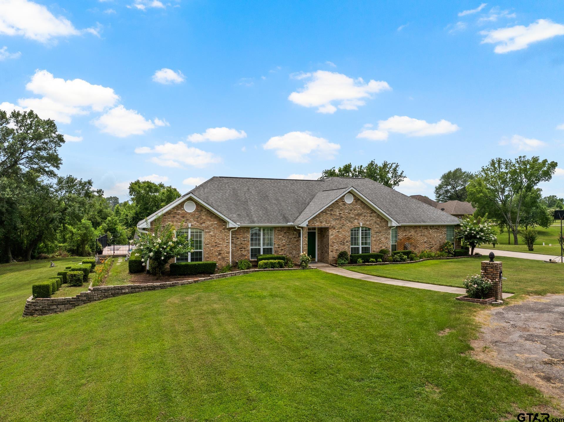 100 County Road 1132