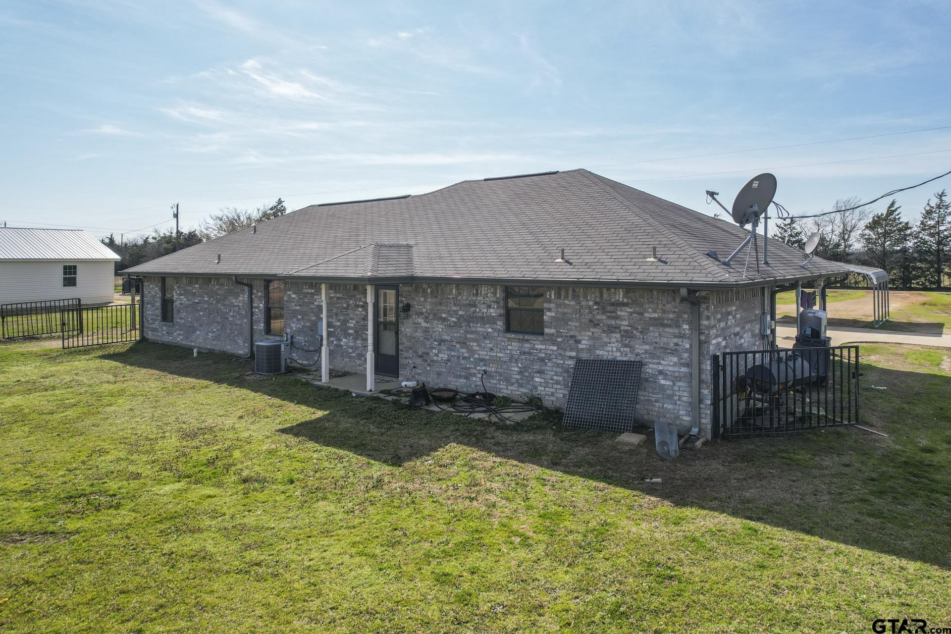 1960 NW County Road 1030