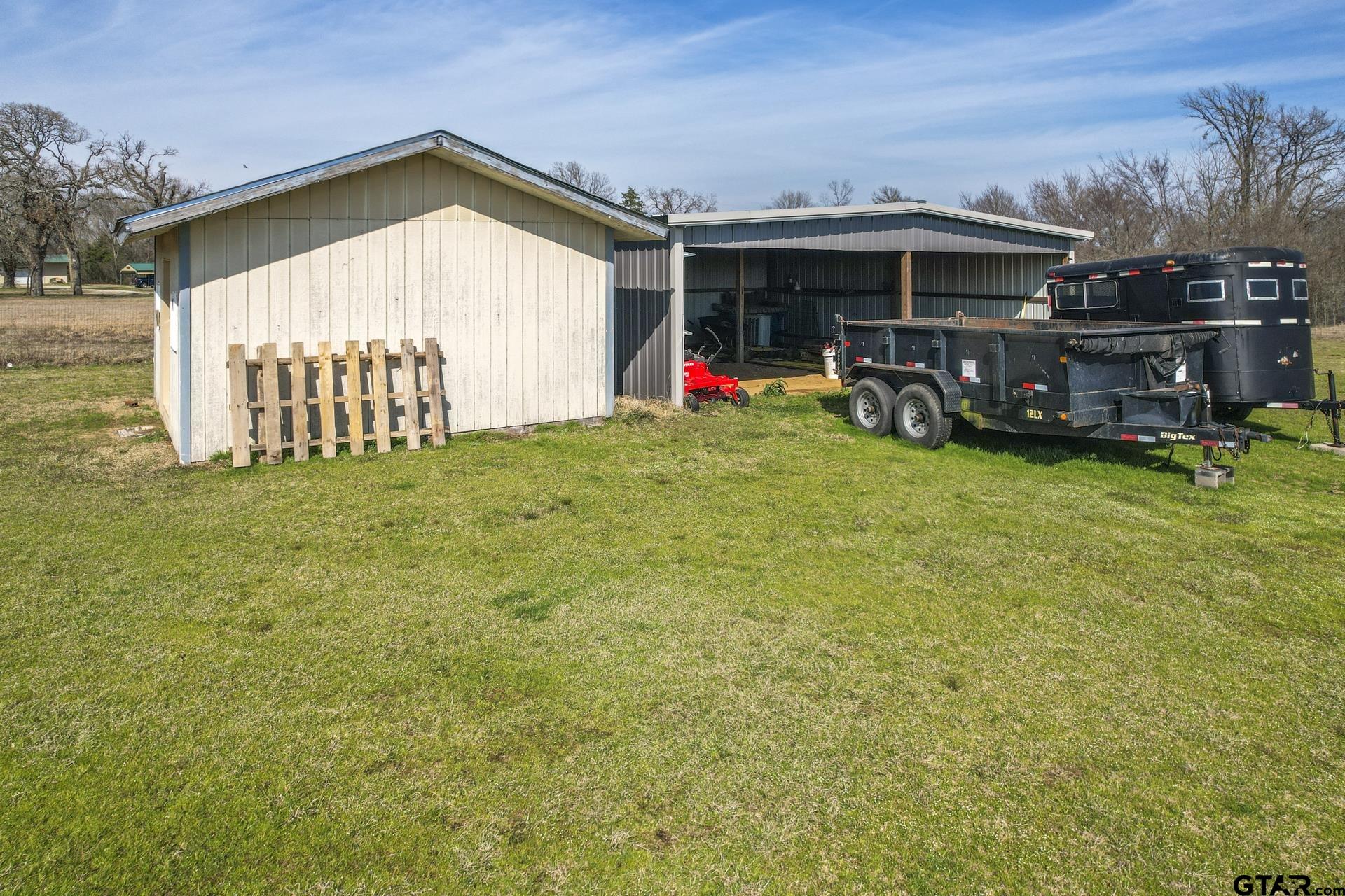 1960 NW County Road 1030