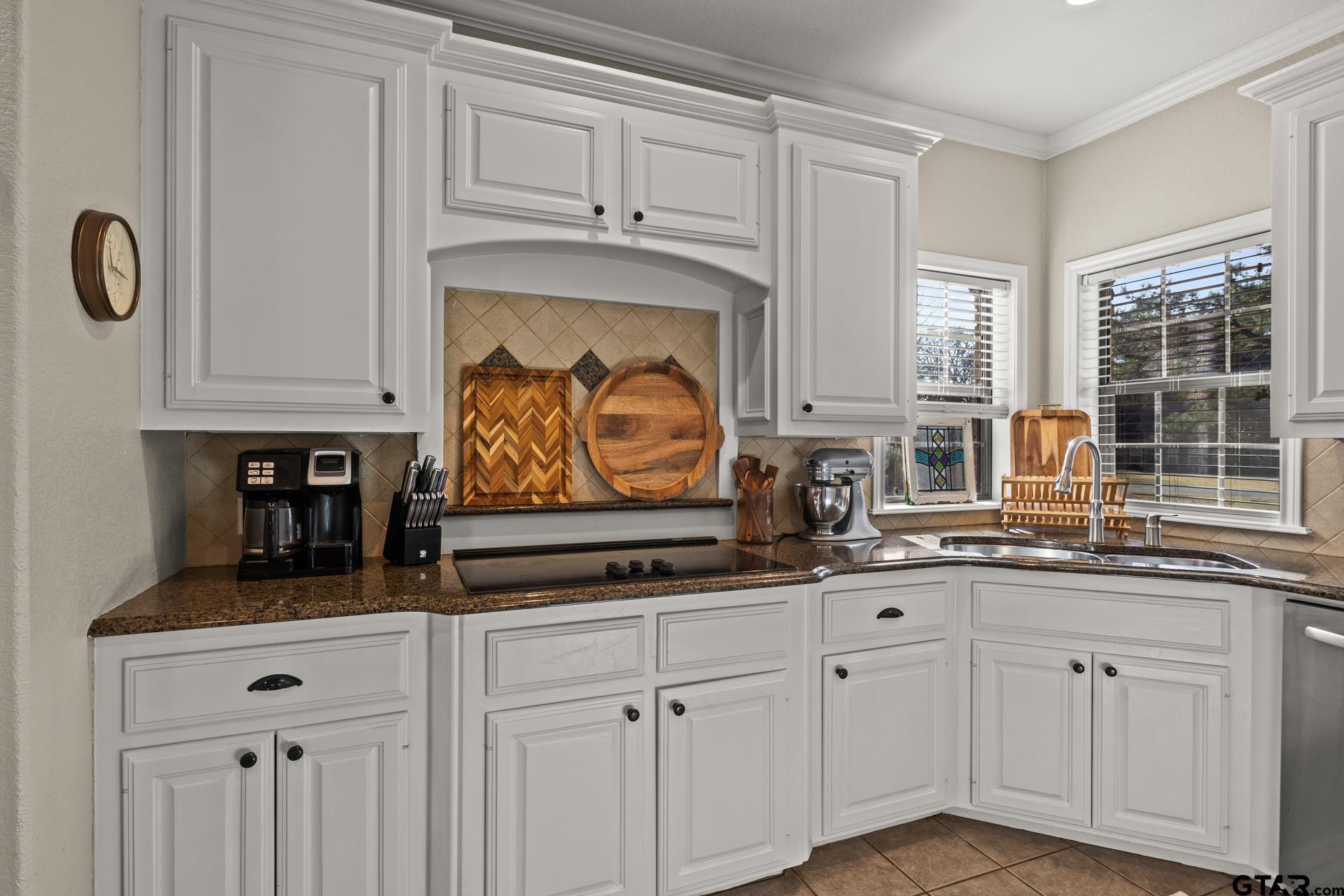 75 Private Road 4208