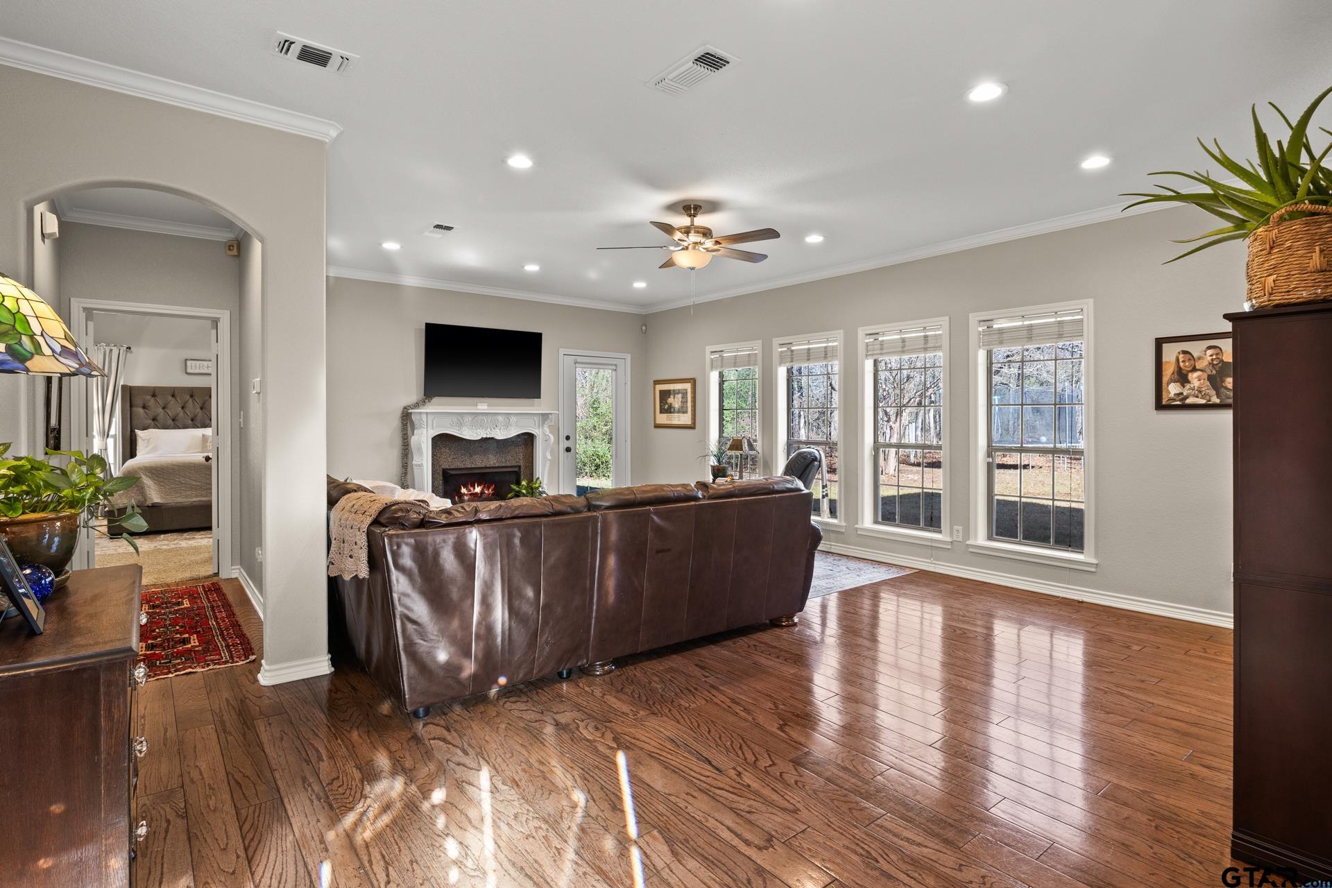 75 Private Road 4208