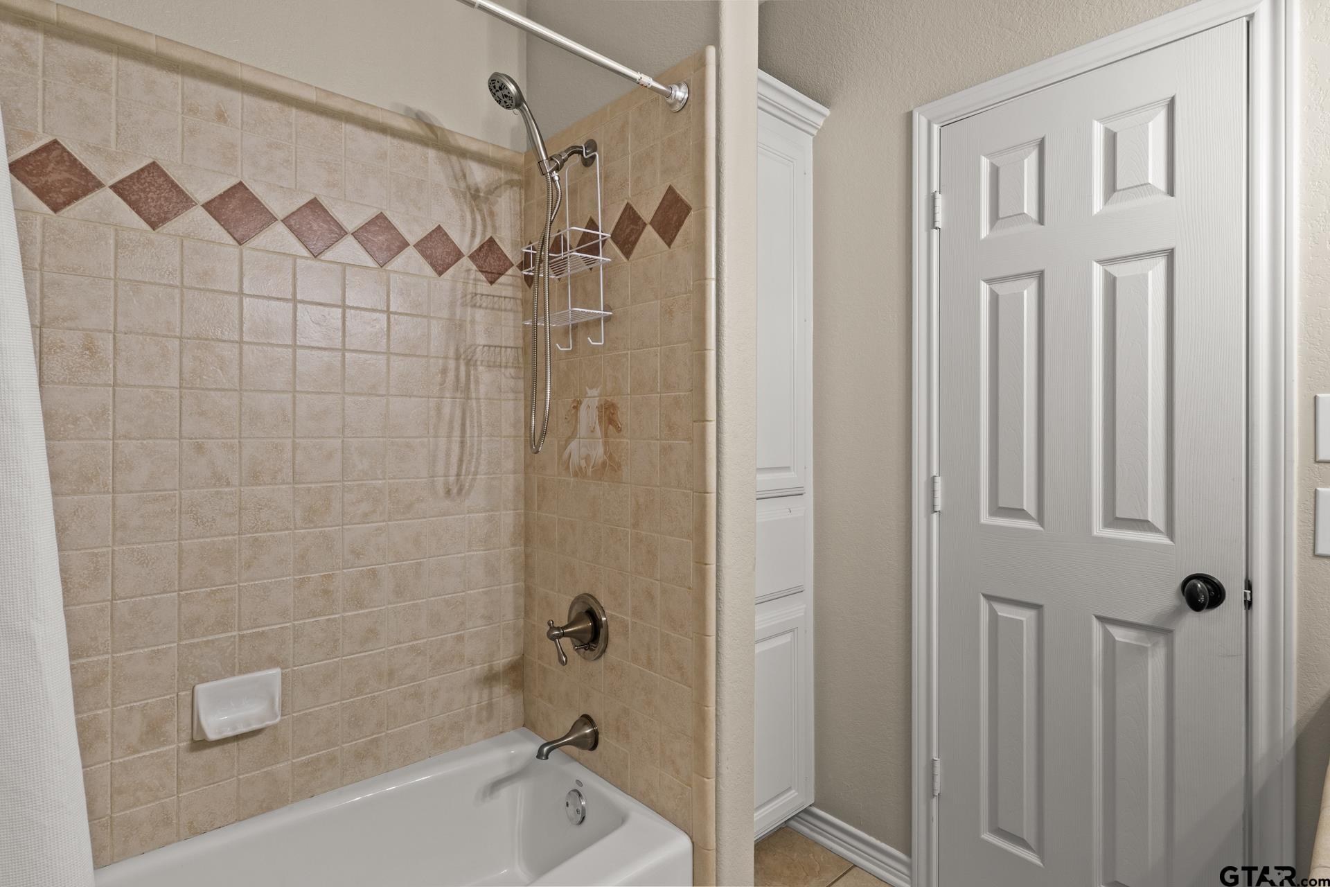 75 Private Road 4208