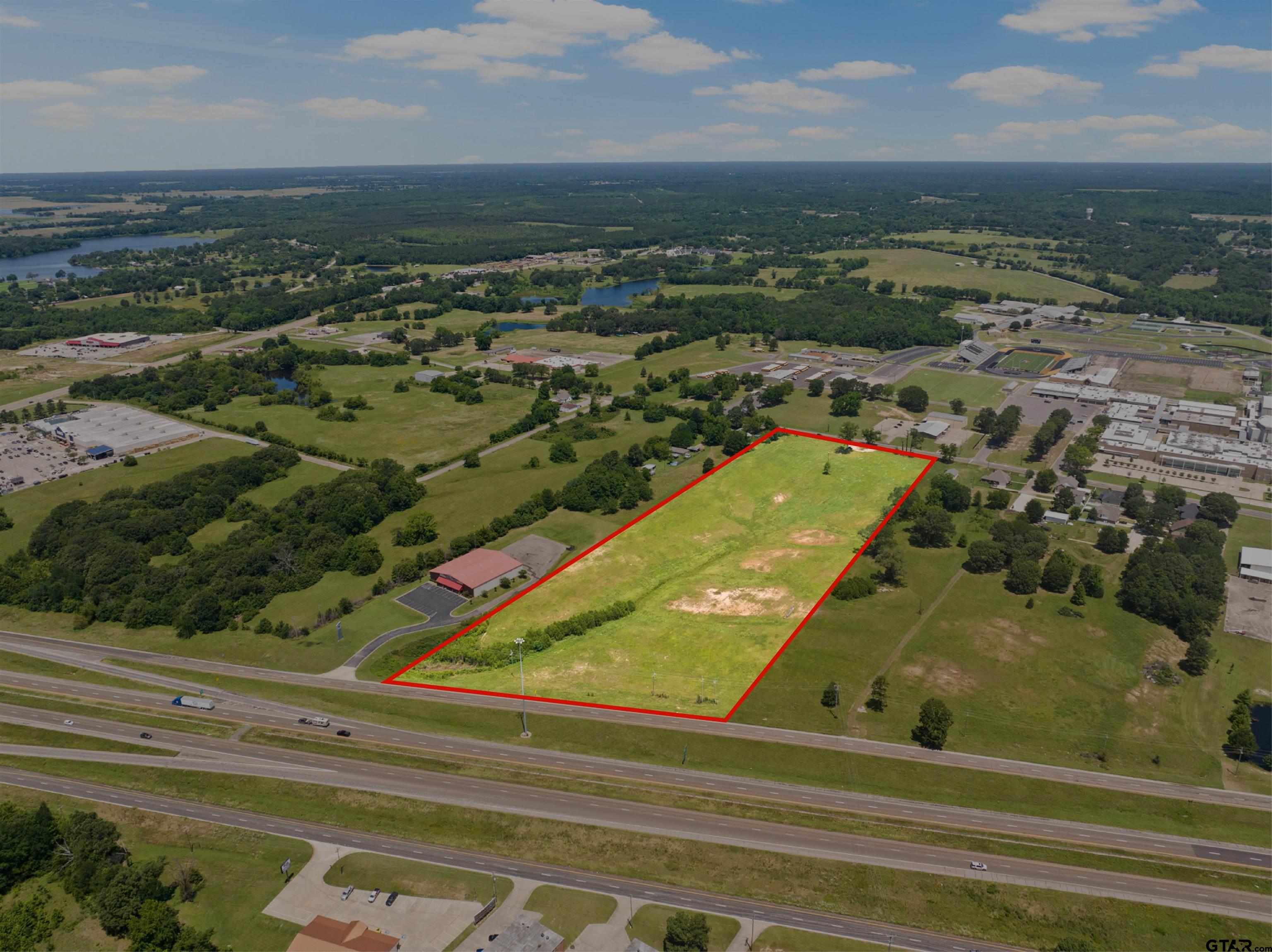 13 AC W Interstate 30 Service Road